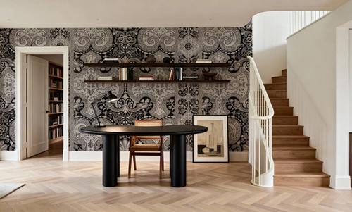 Golden Versailles, Pewter