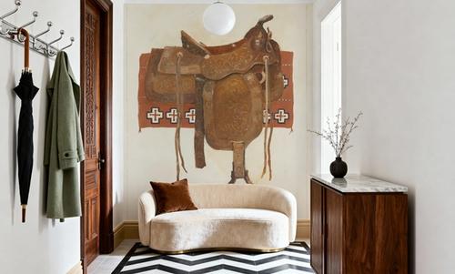 Western Saddle I Light