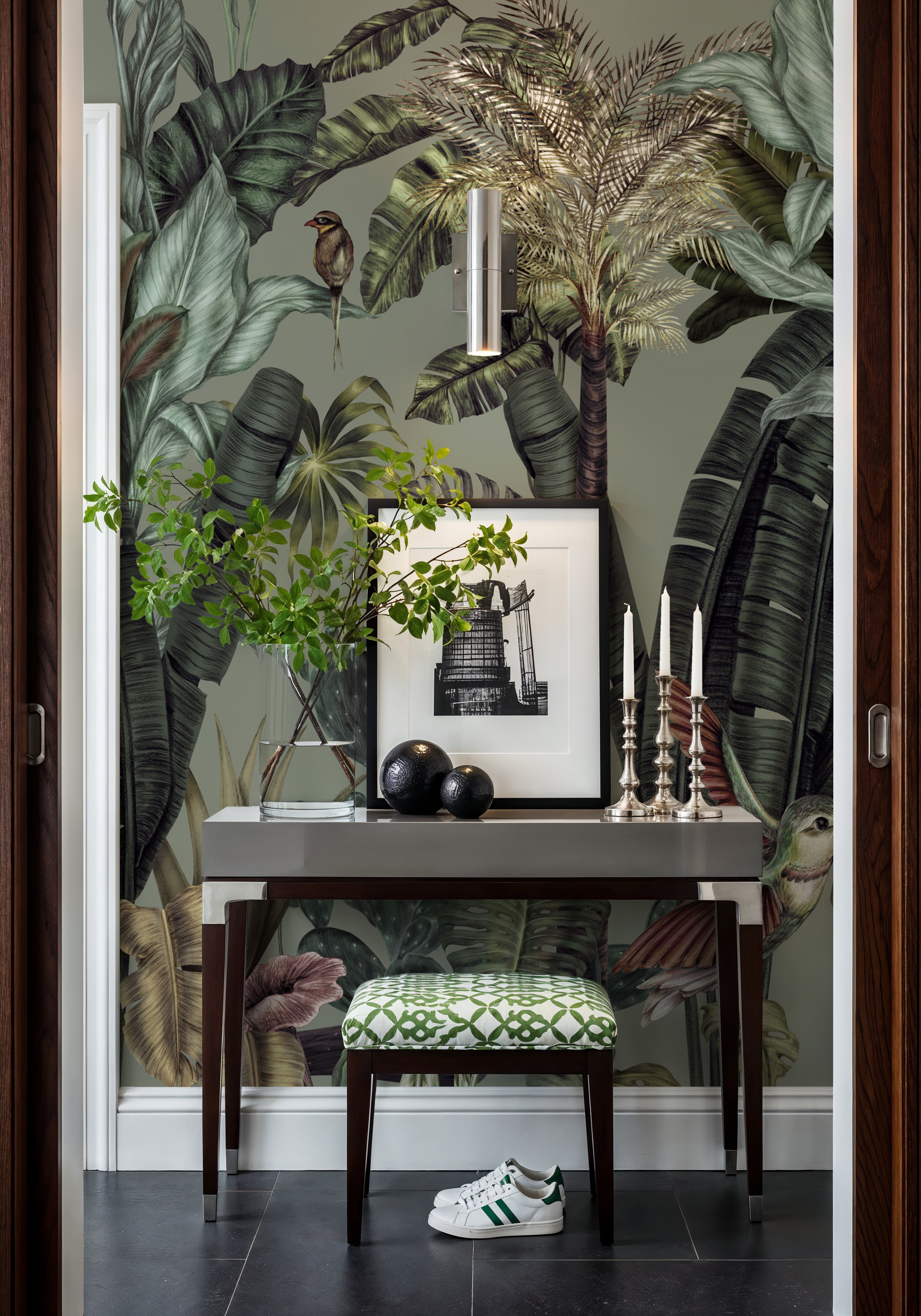 Tropical Wonderland, Laurel