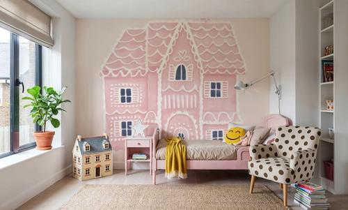 Gingerbread Dream House I Pink