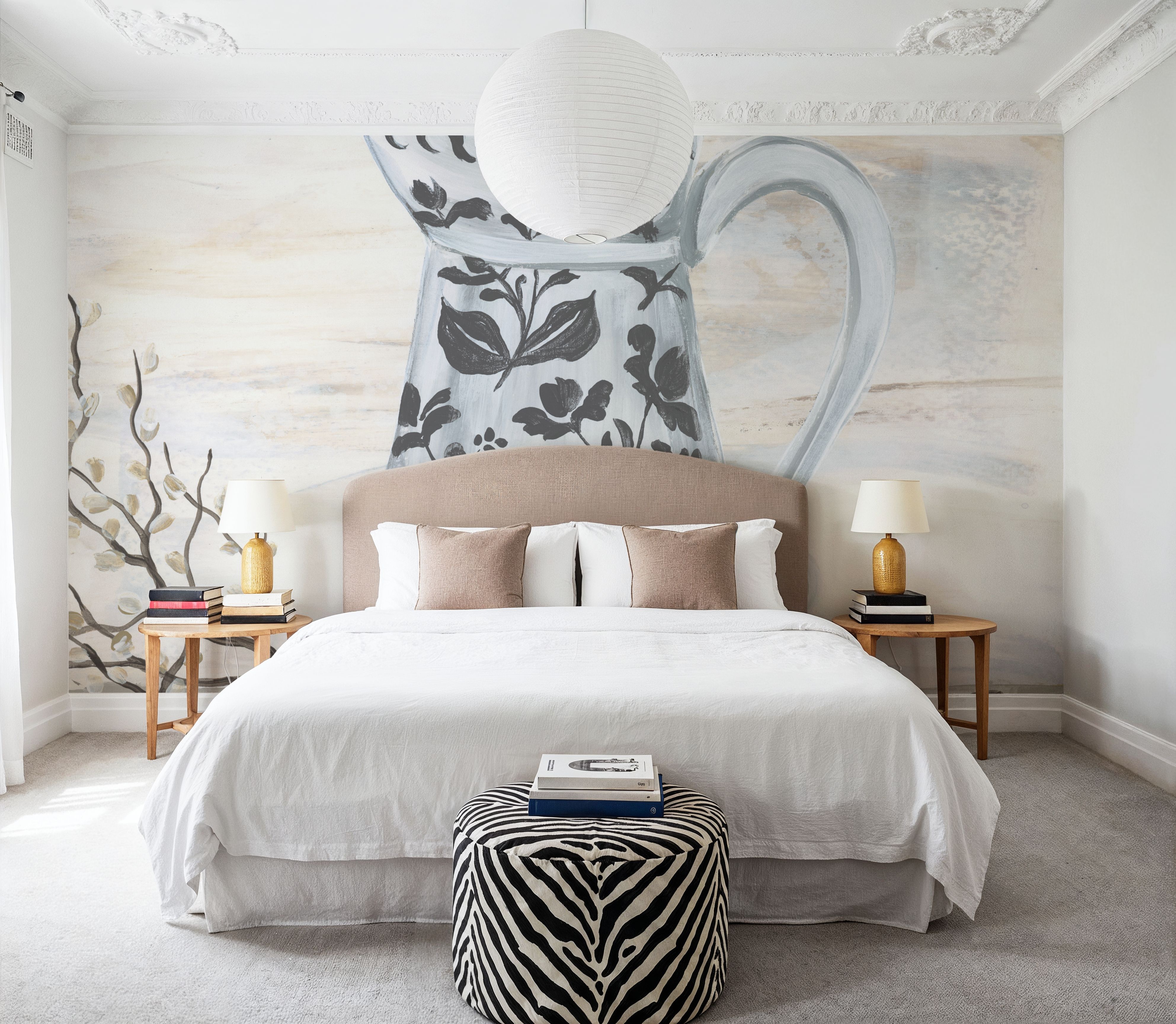 Chantilly Cottage Vase