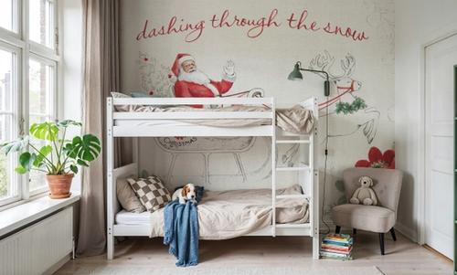 Holiday Traditions I Red