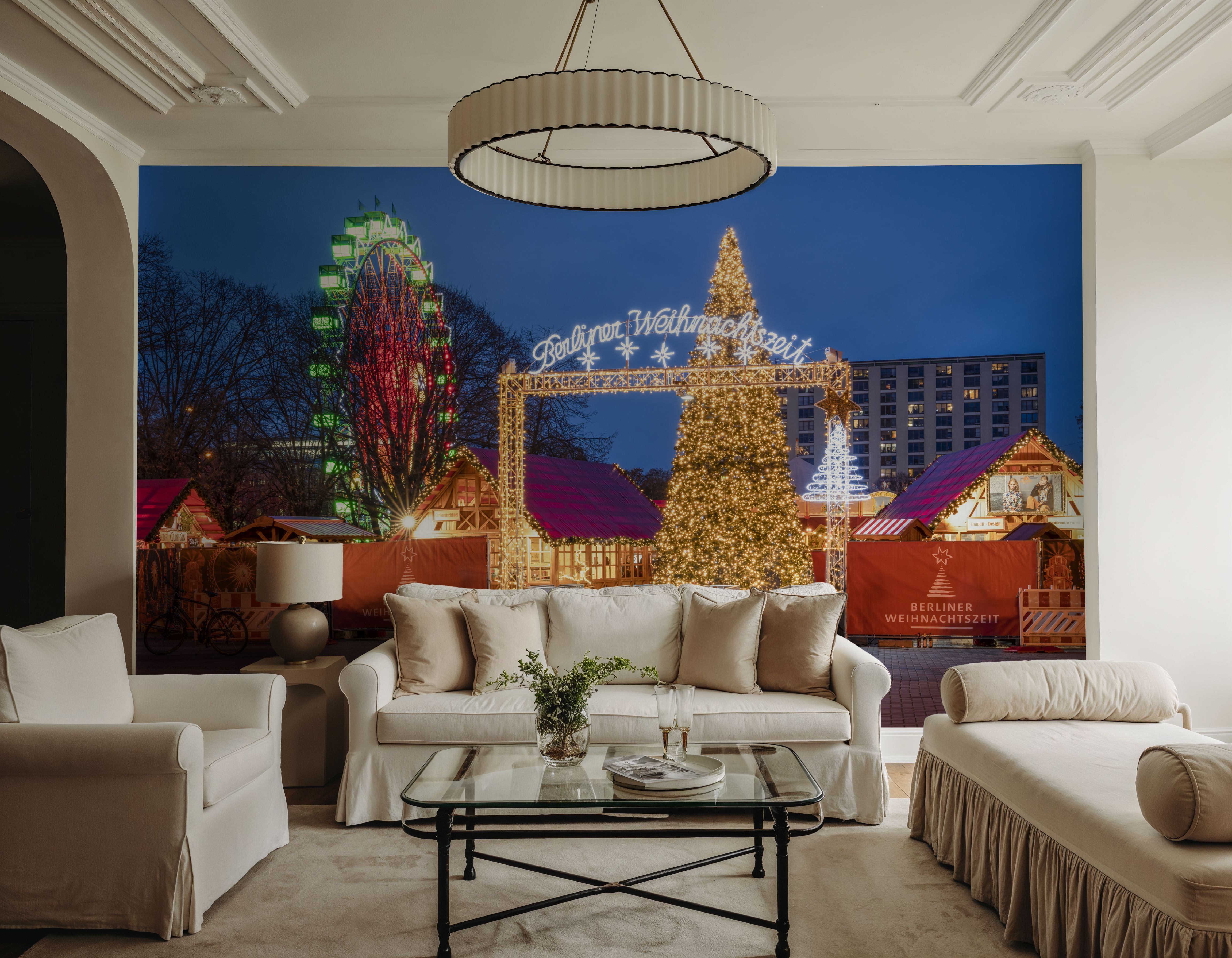 Rotes Rathaus Market