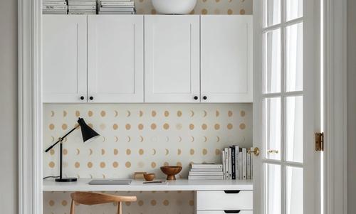 Crescent White
