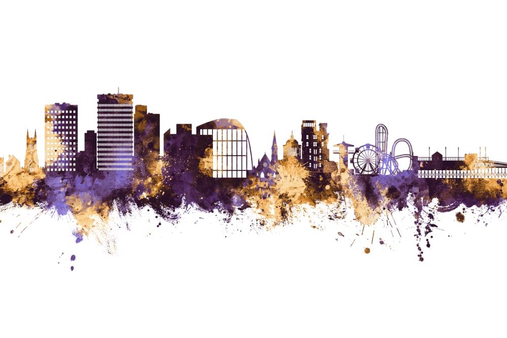 Southend-on-Sea England Skyline Purple & Gold