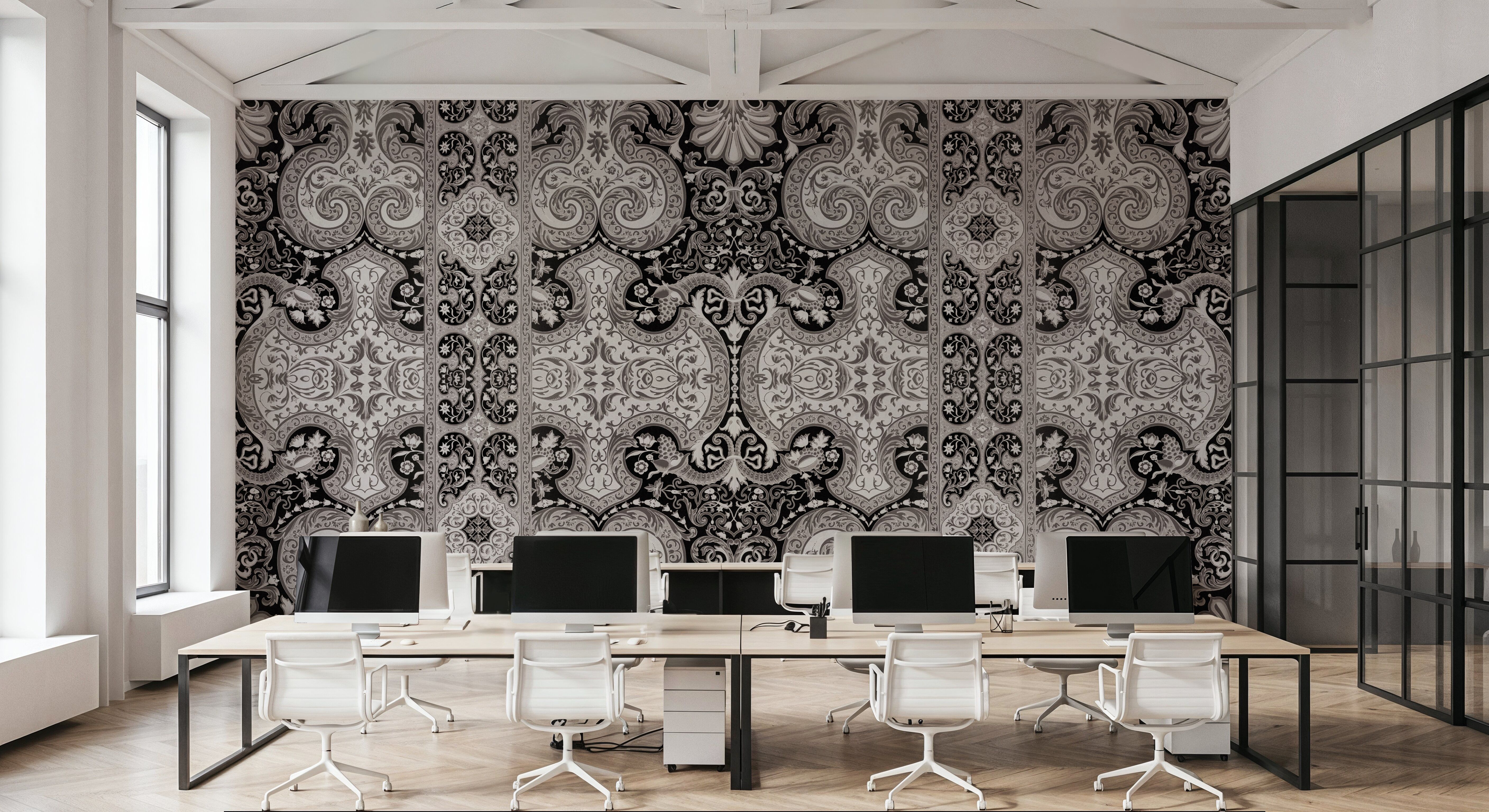 Golden Versailles, Pewter