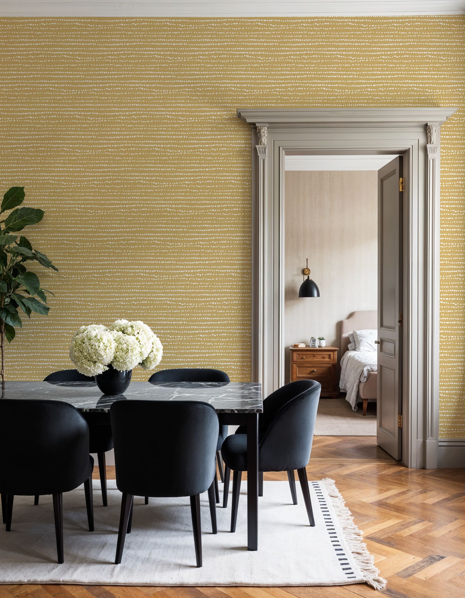 Follow the Dots Beige