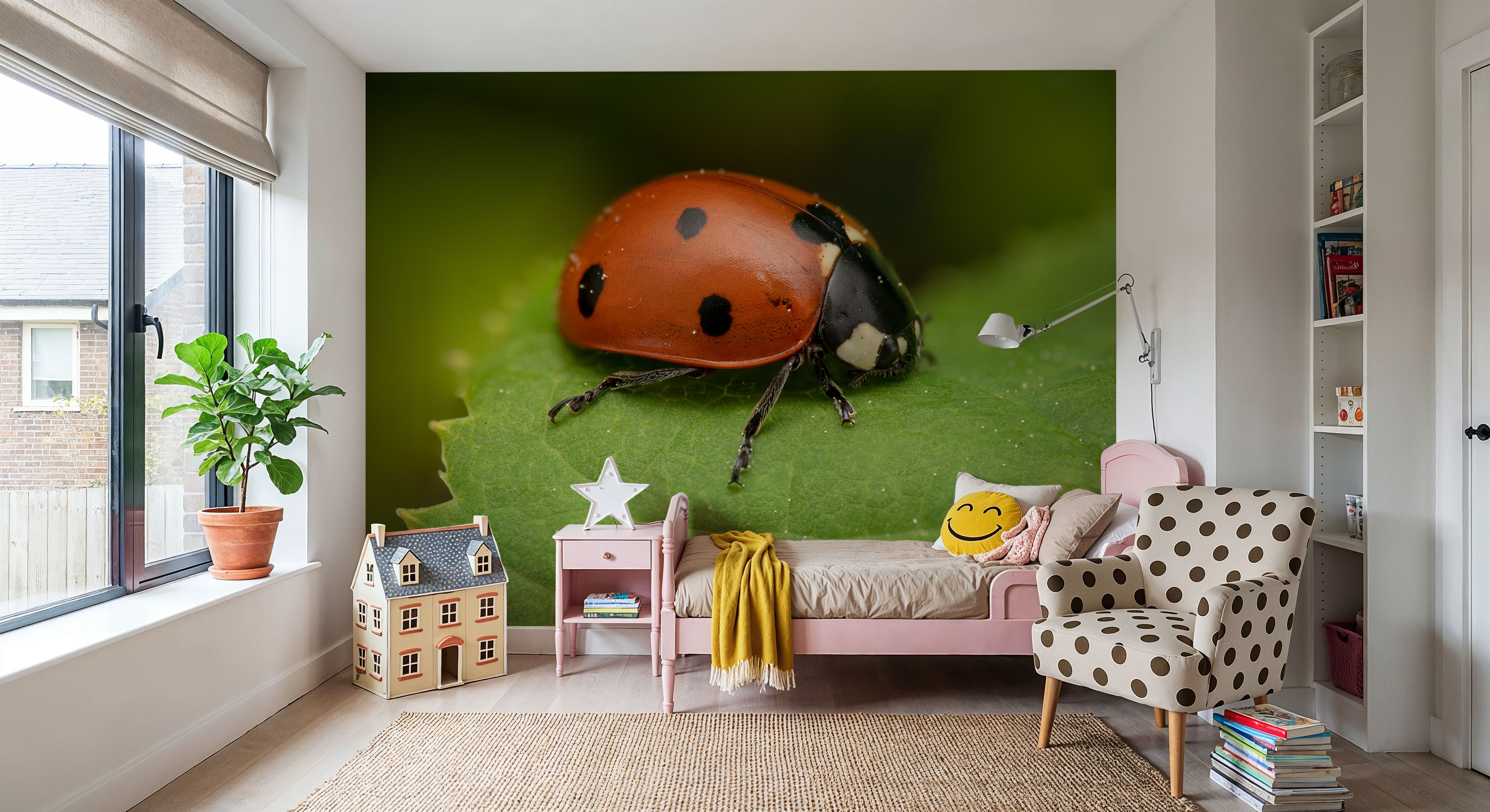 Ladybug on Leaf, Papel pintado