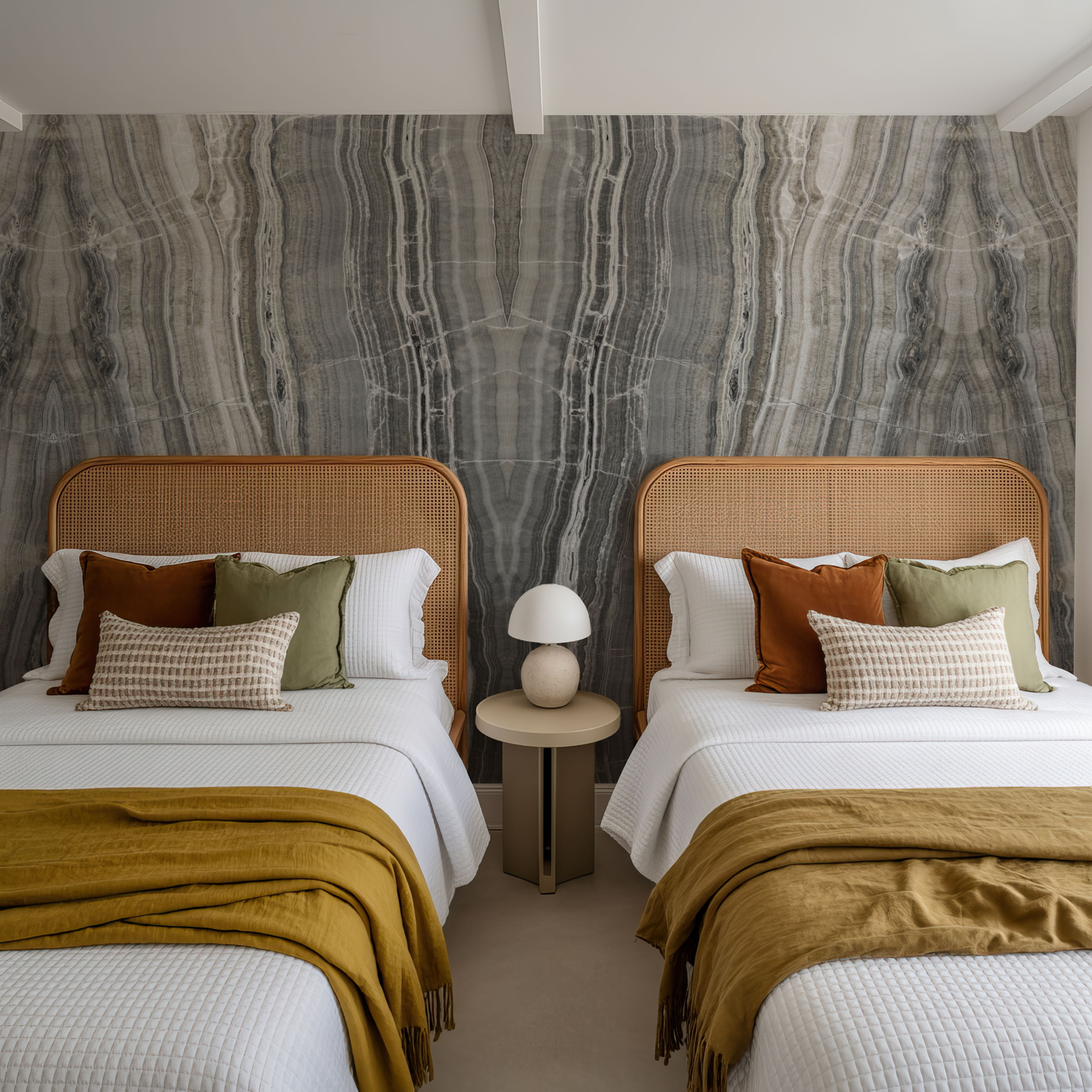 Onyx Mirage Bookmatched, Gray