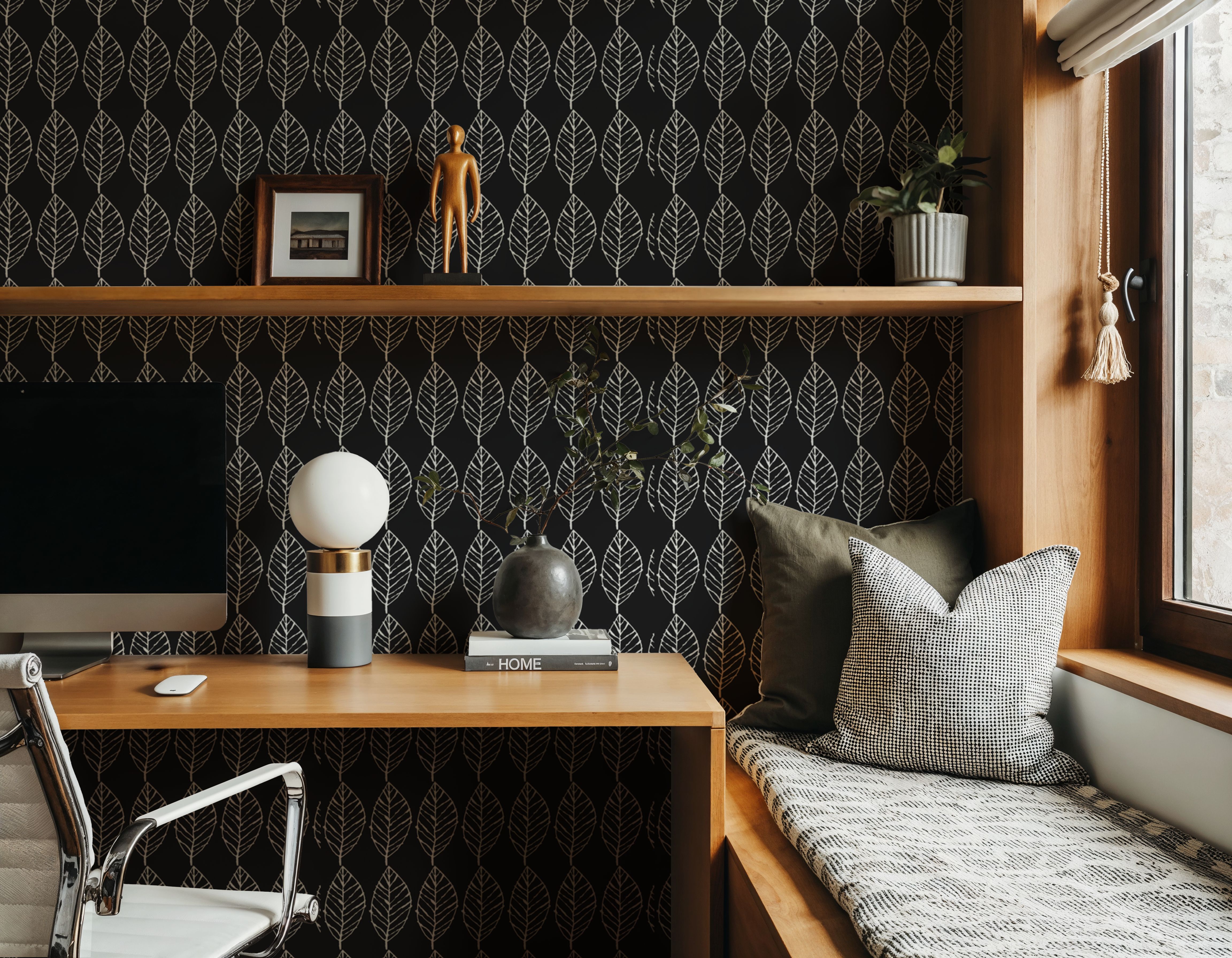 Happy Garden BlackWhite