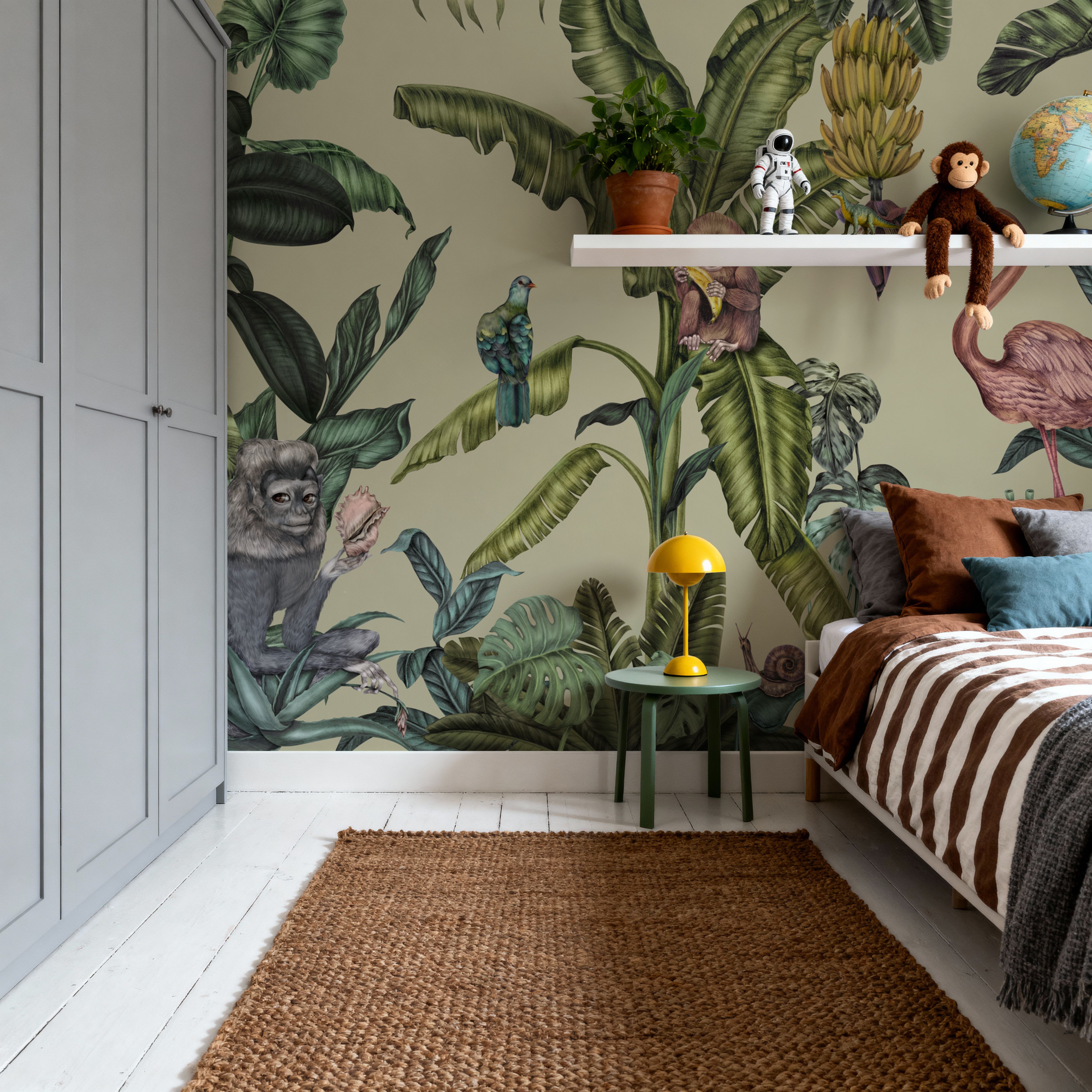 Monkeys With Birds, Laurel