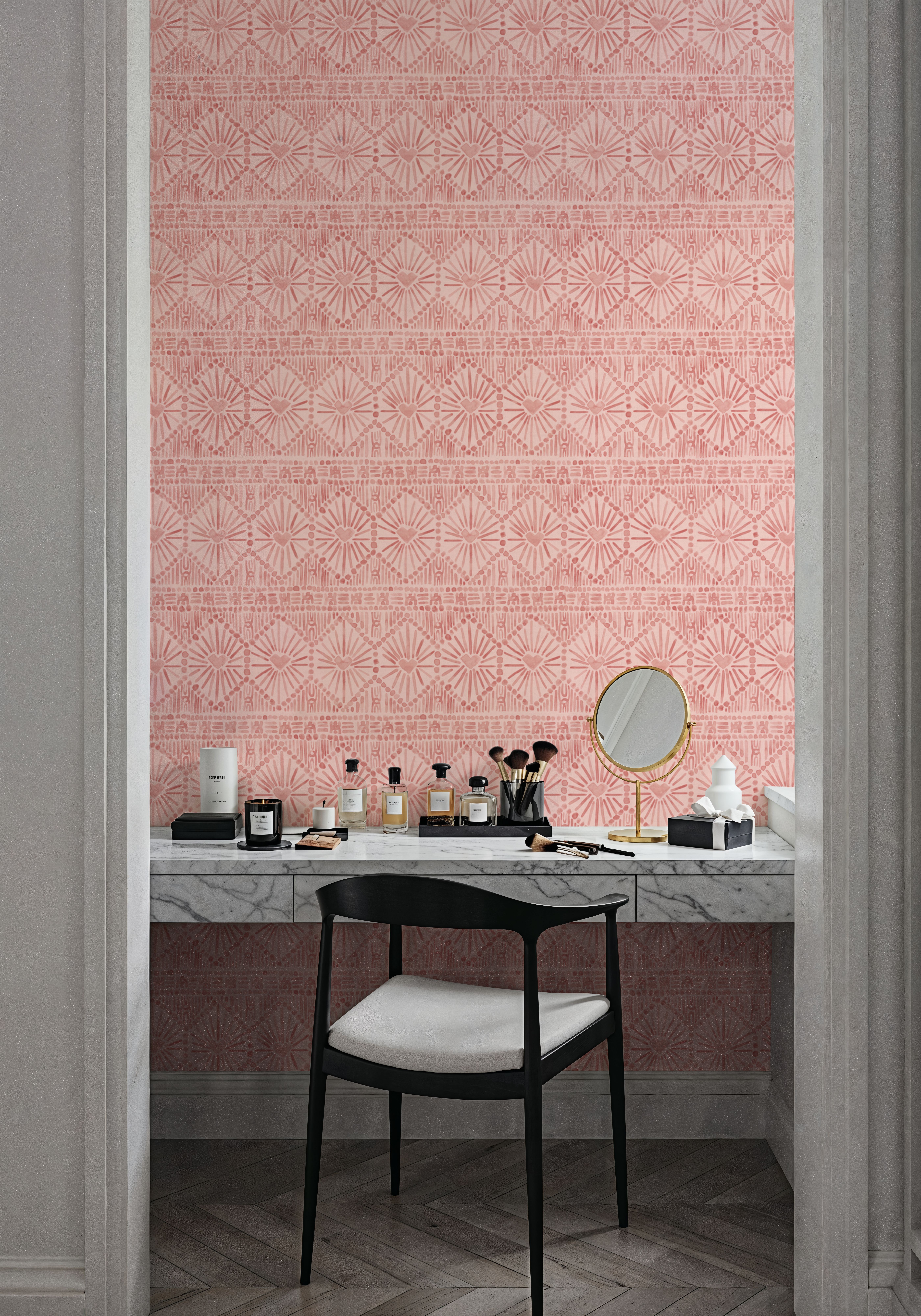 Paradise Fountain Red on Red