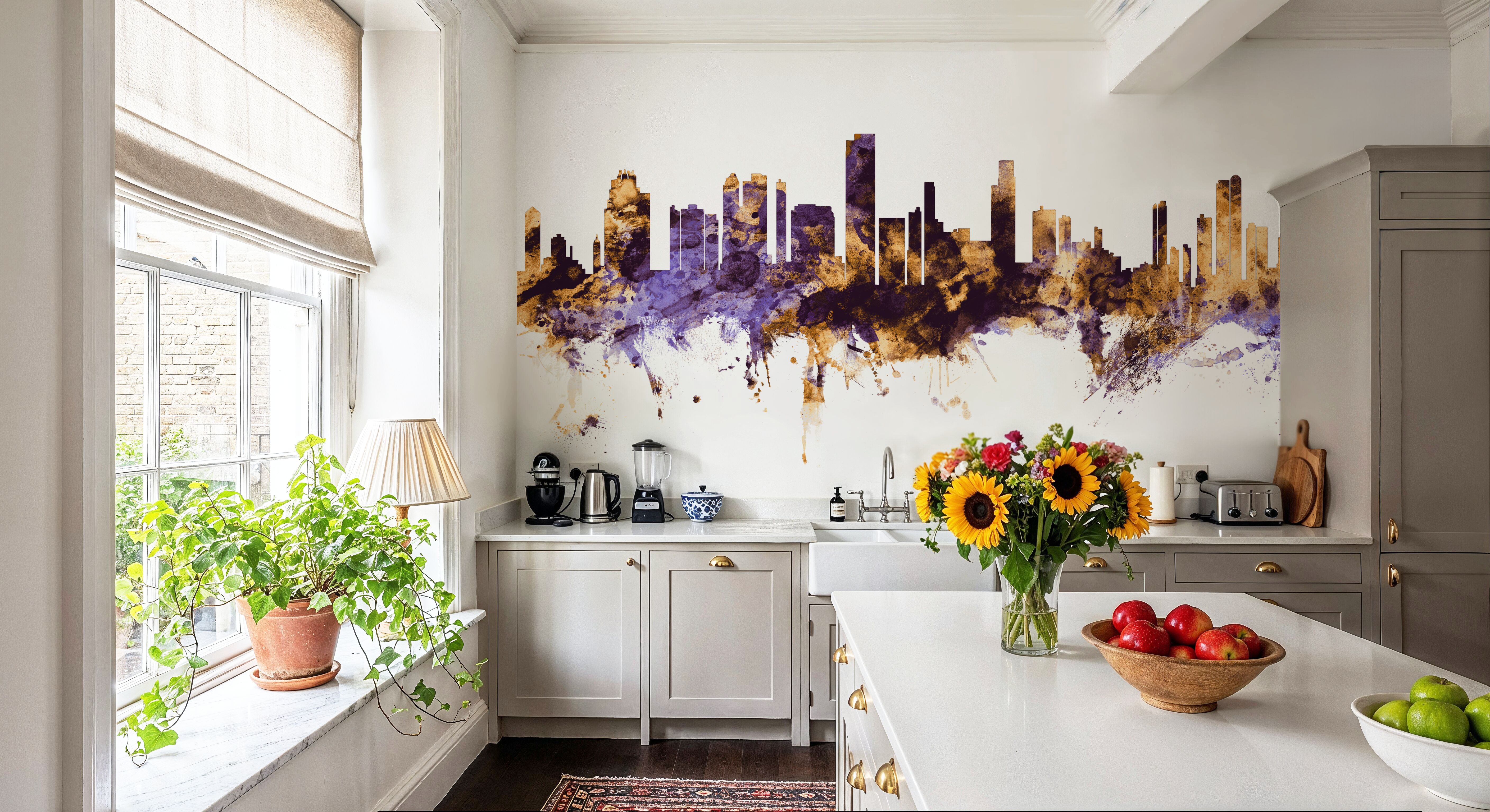 Honolulu Hawaii Skyline Purple & Gold