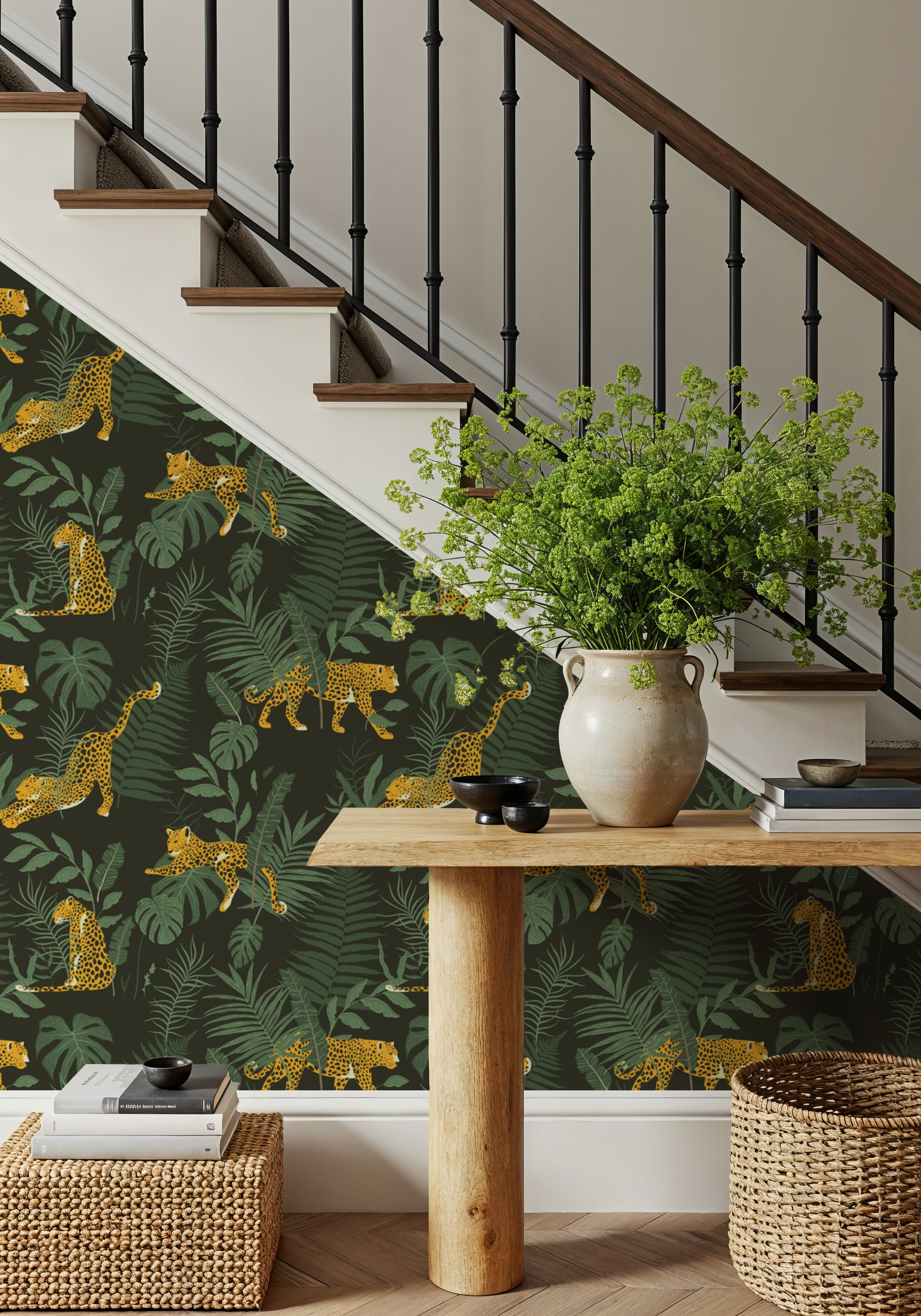 Leopard Stretch, Wallpaper