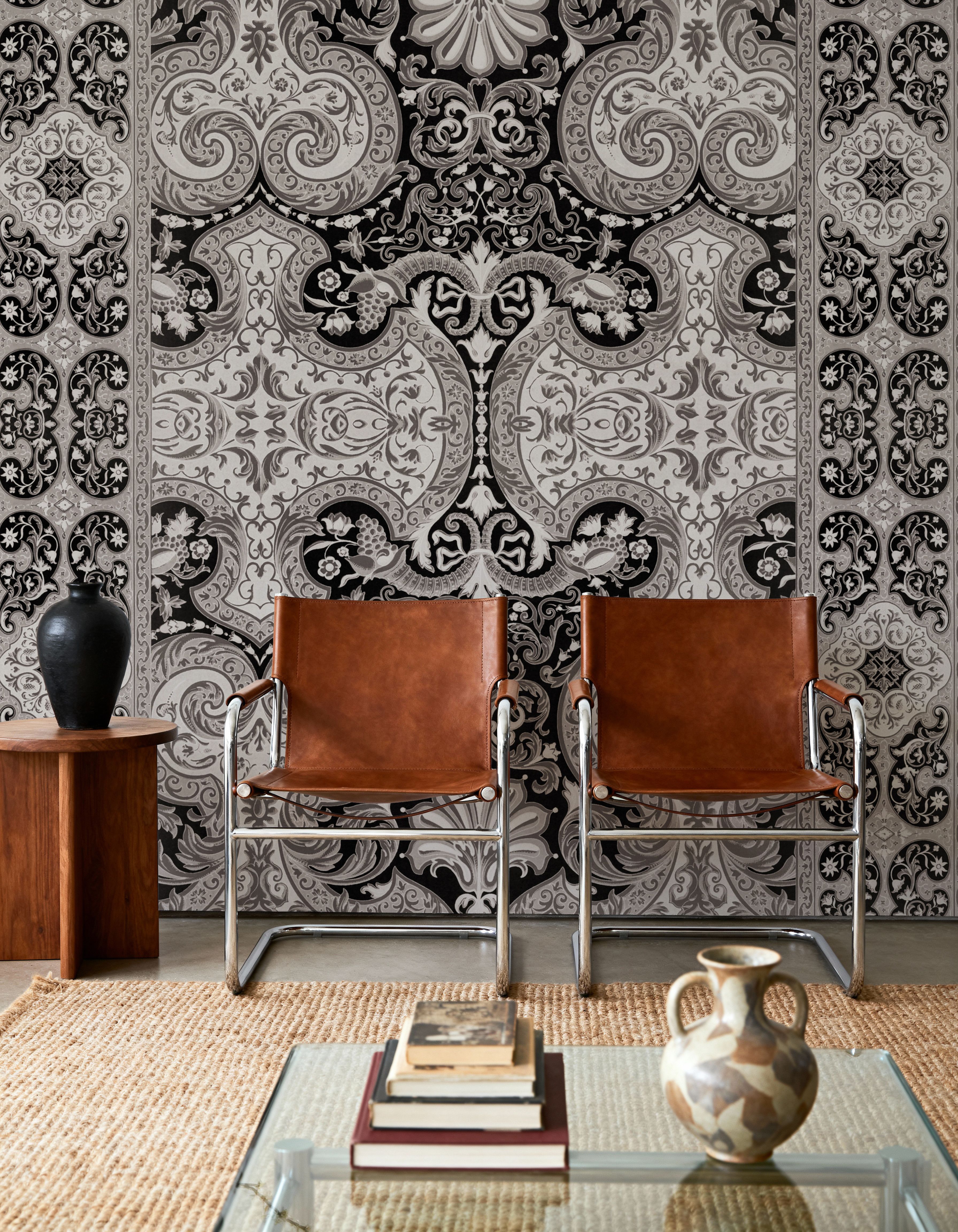 Golden Versailles, Pewter