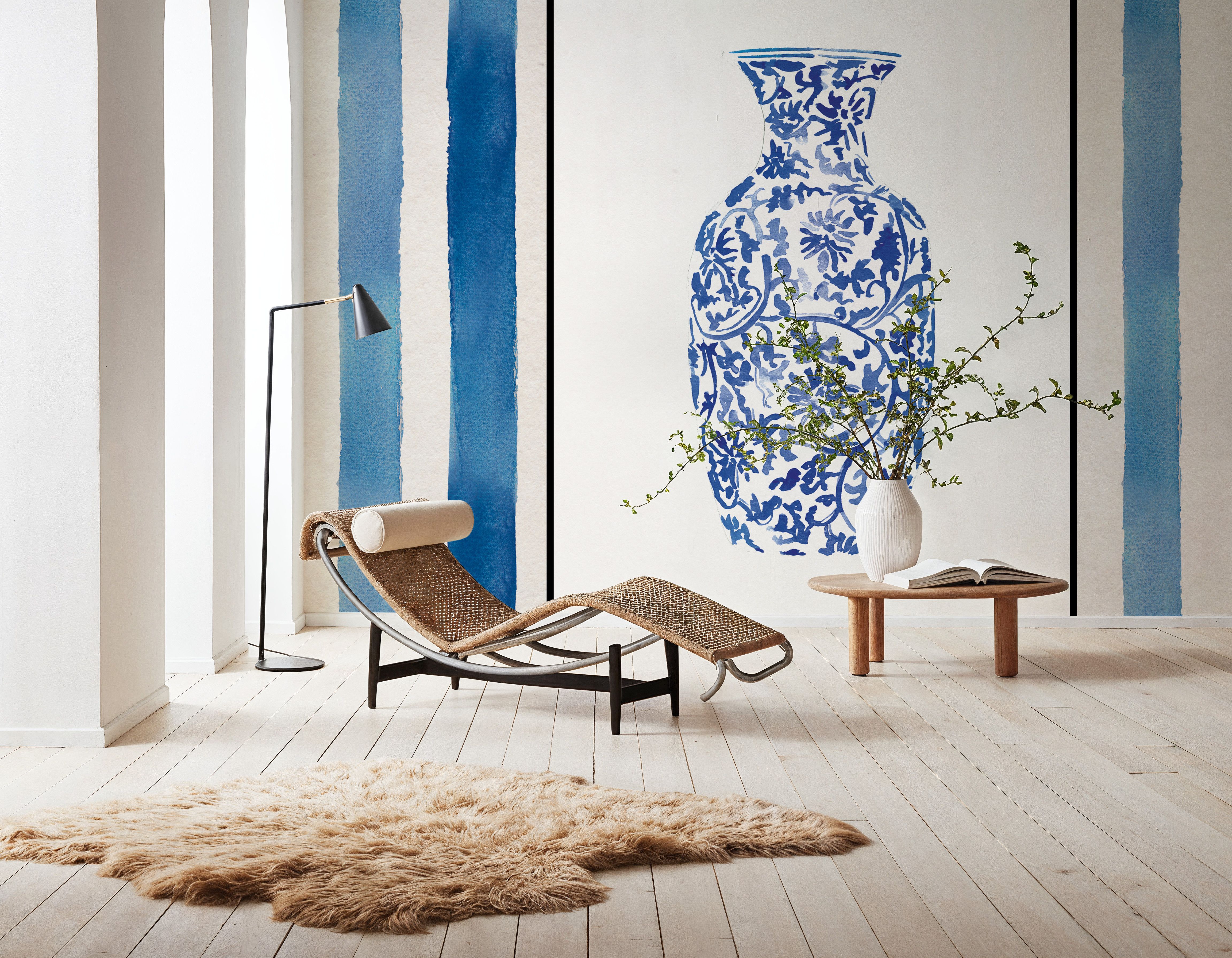 Chinoiserie Vase II Stripes