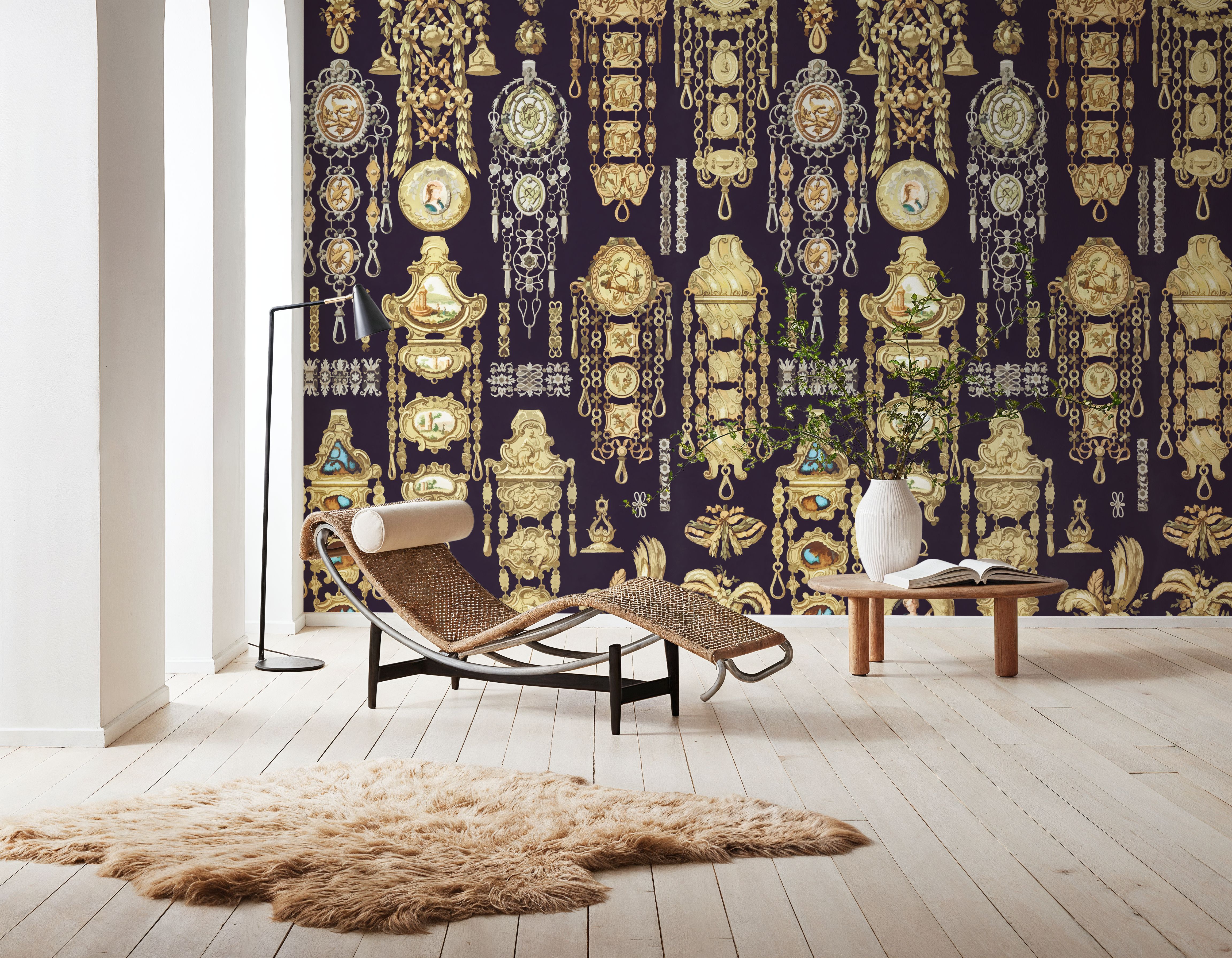 Antique Jewelleries Dark