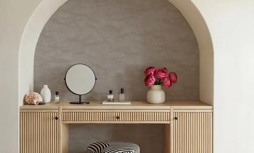 Scintilla, Rose Ash