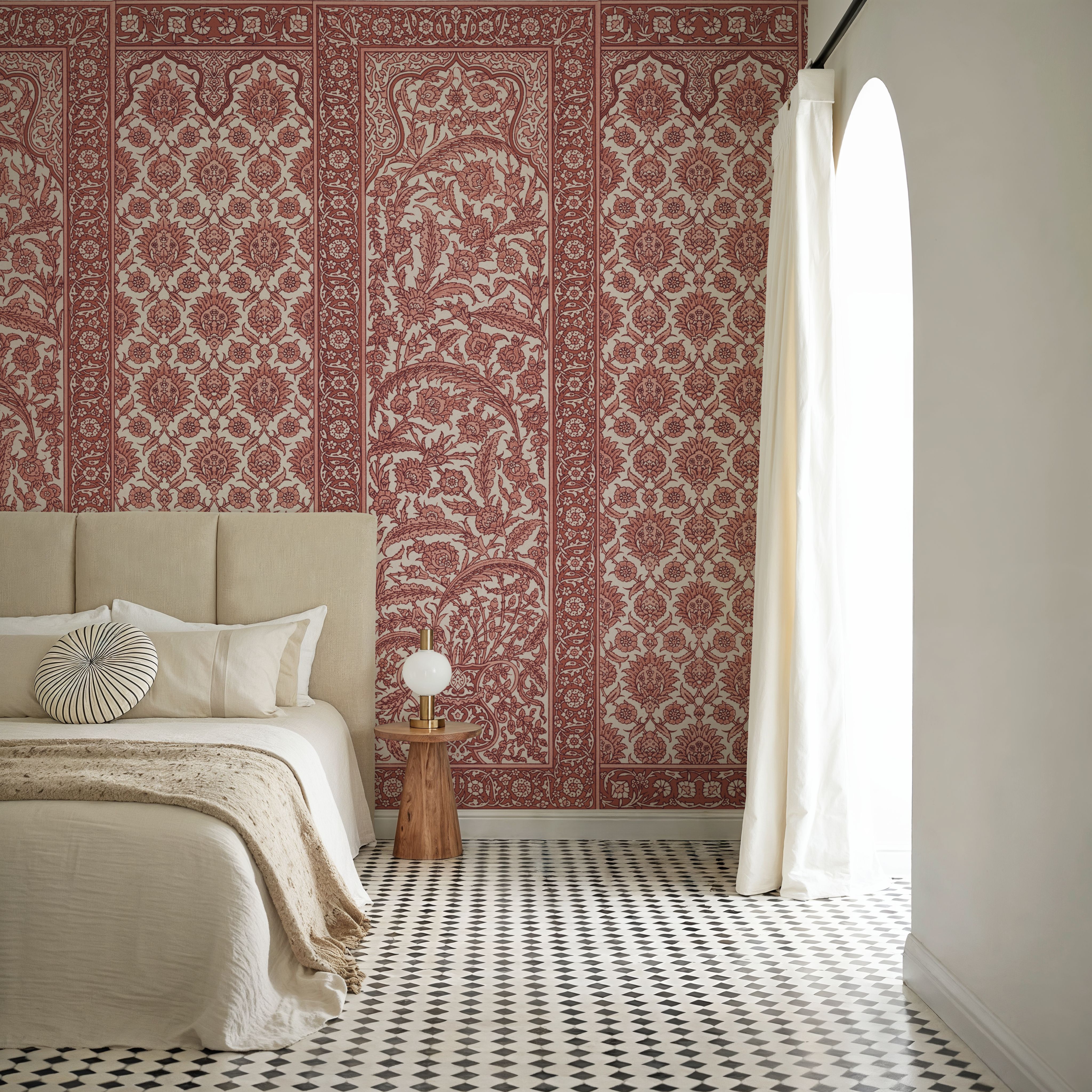 Riad Ornaments, Strawberry