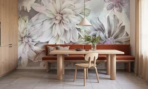 Focus on the Dahlia