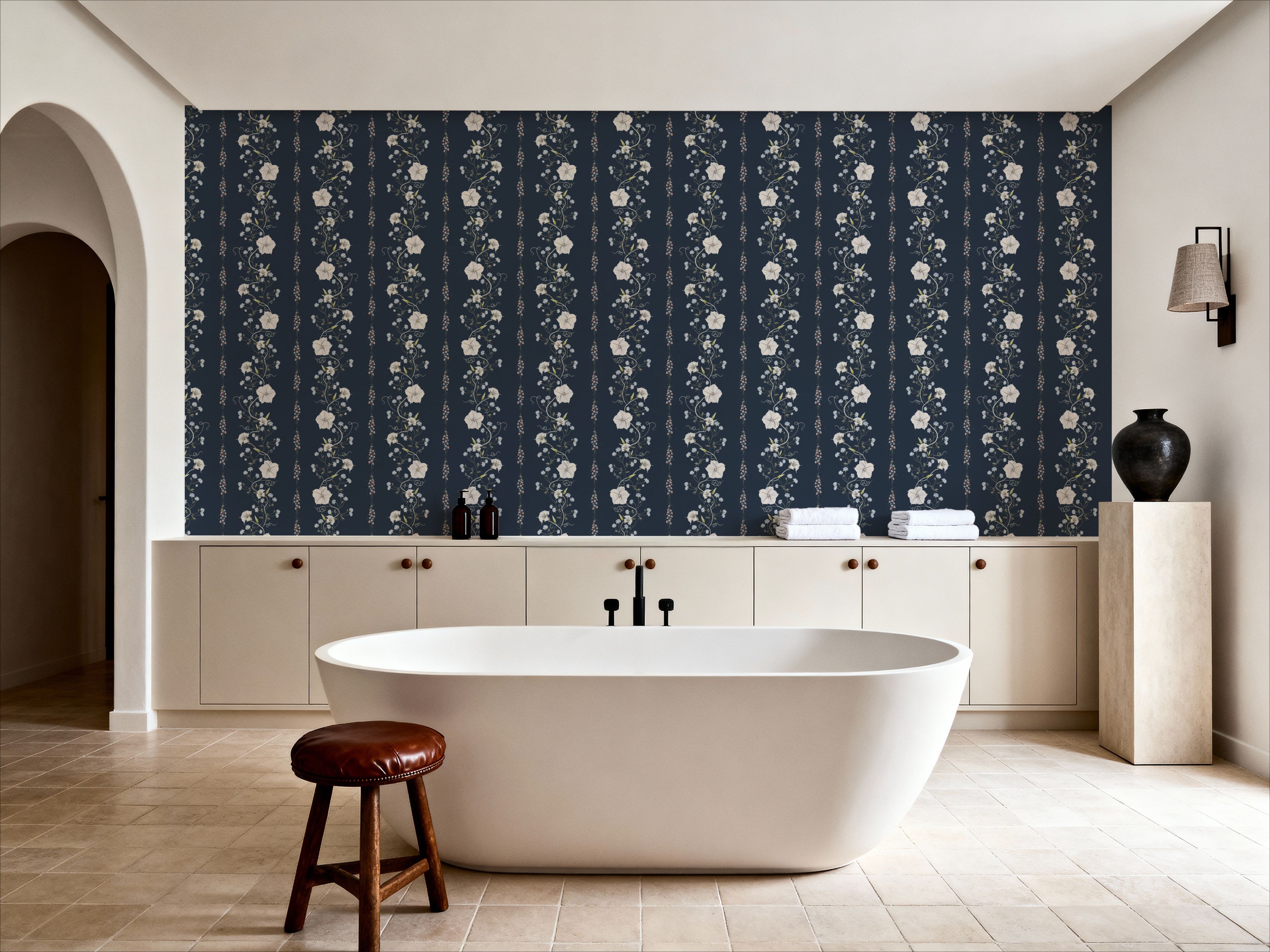 Trailing Flower Stripe, Navy