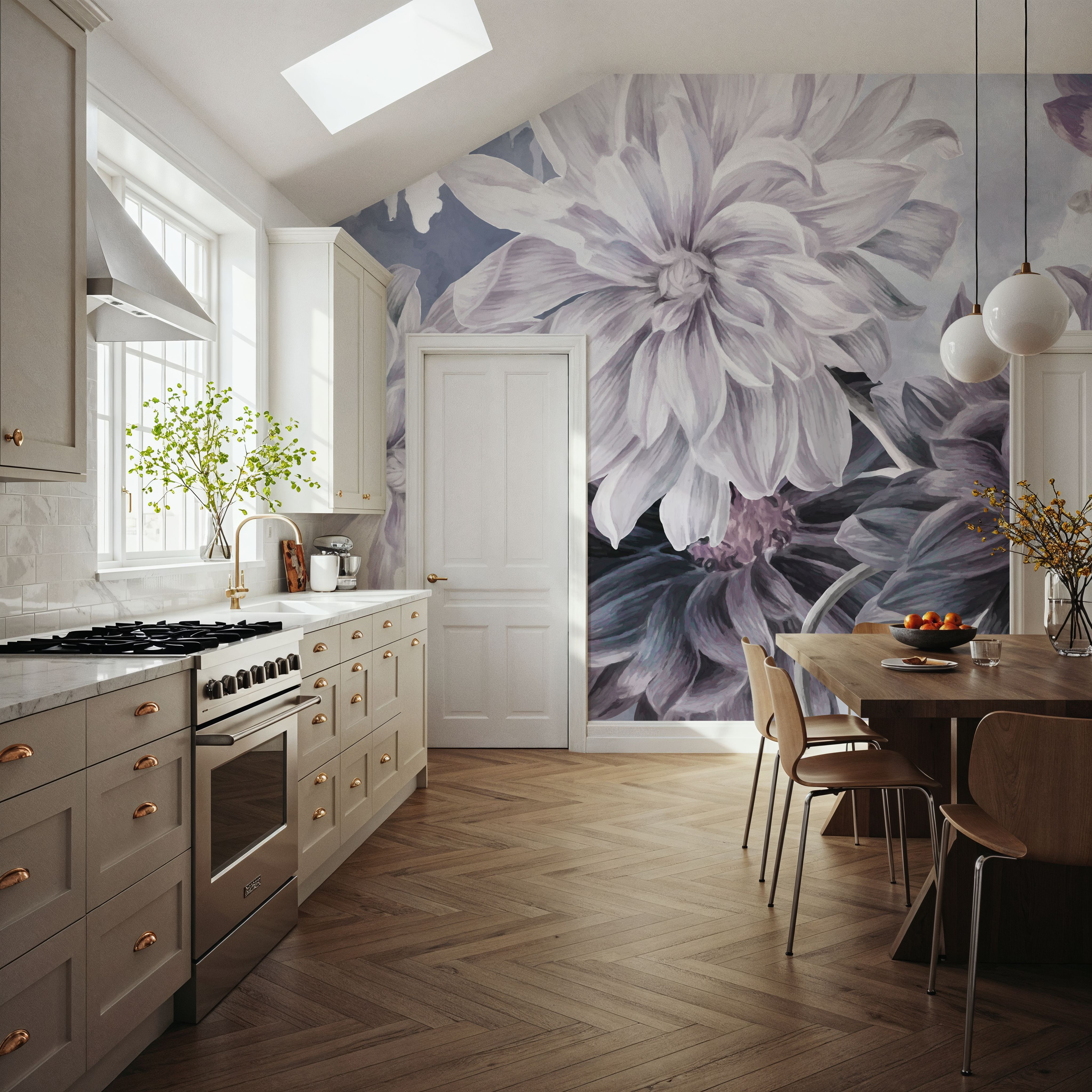 Focus on the Dahlia Gray