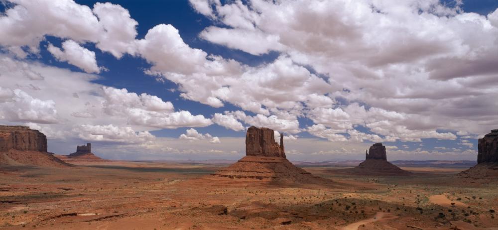 Majestic Monument Valley