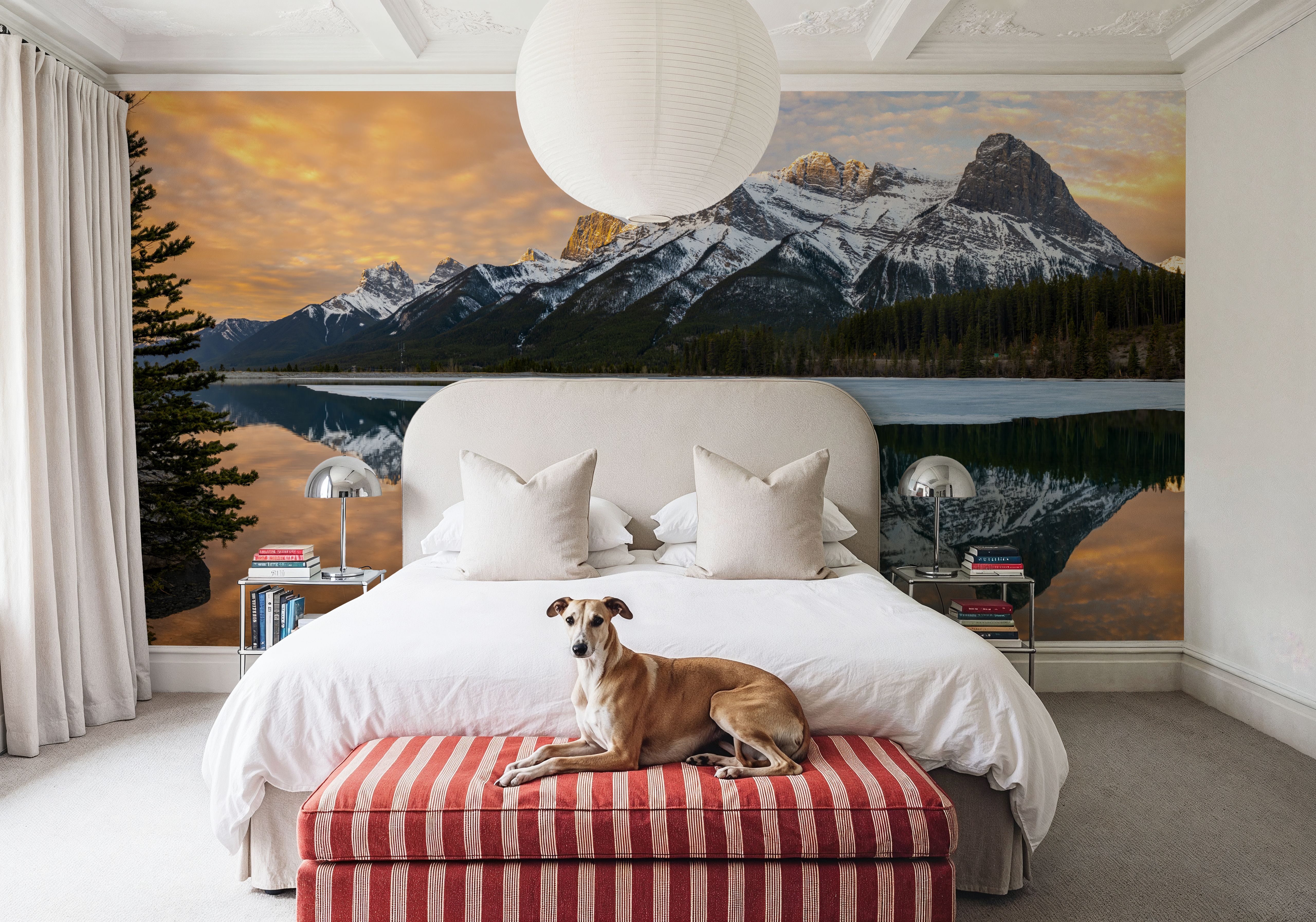 Mirror Mirror Three Sisters, Wallpaper