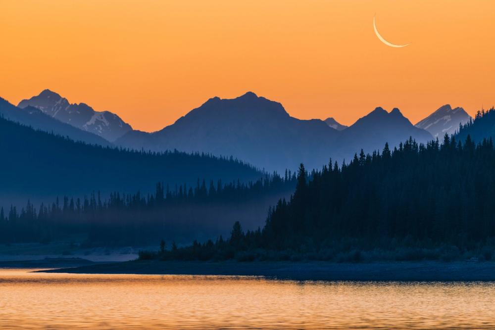 Spray Lakes Moon