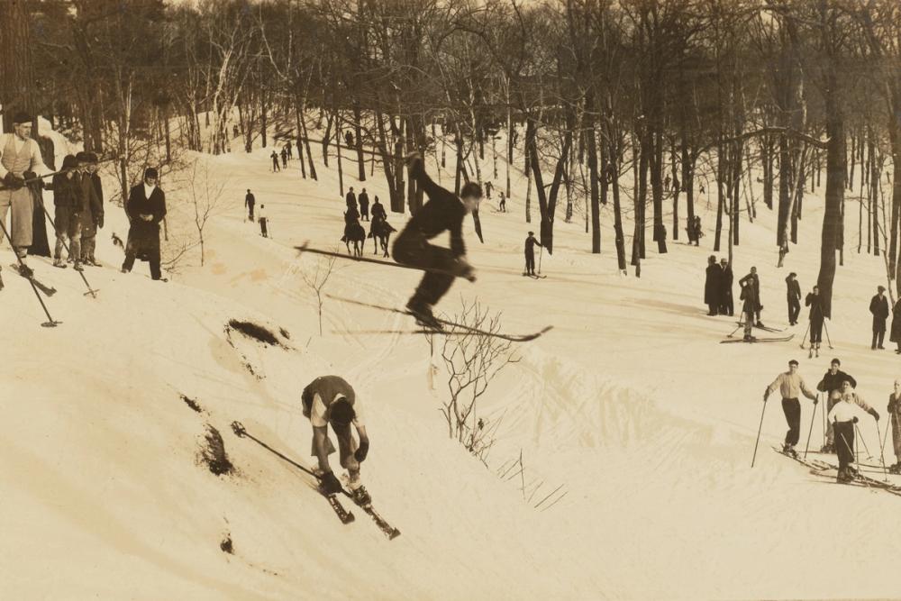 Vintage Skiing