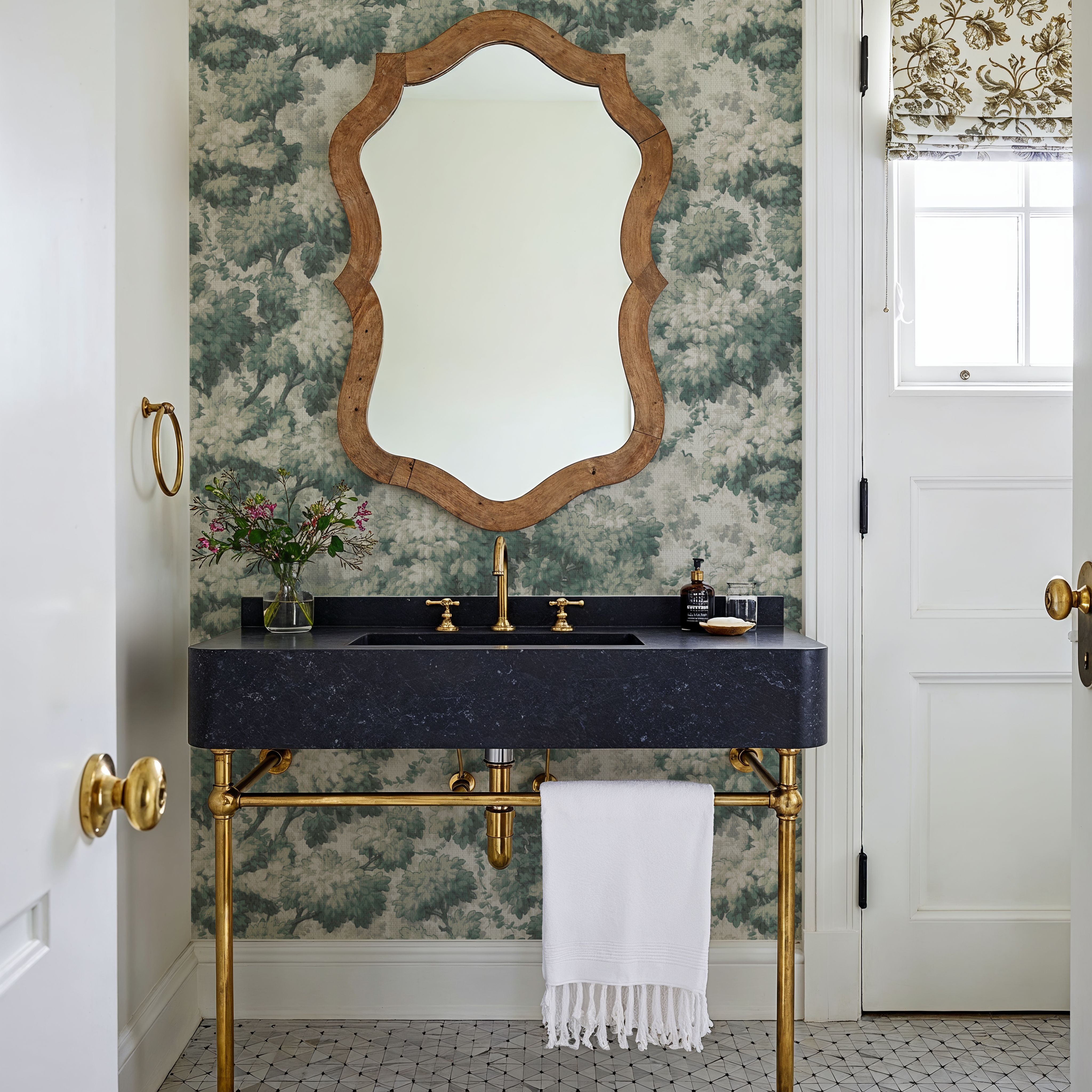 Greenwood Linden, Dusty Green