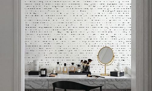 Vertical Distressed Dots