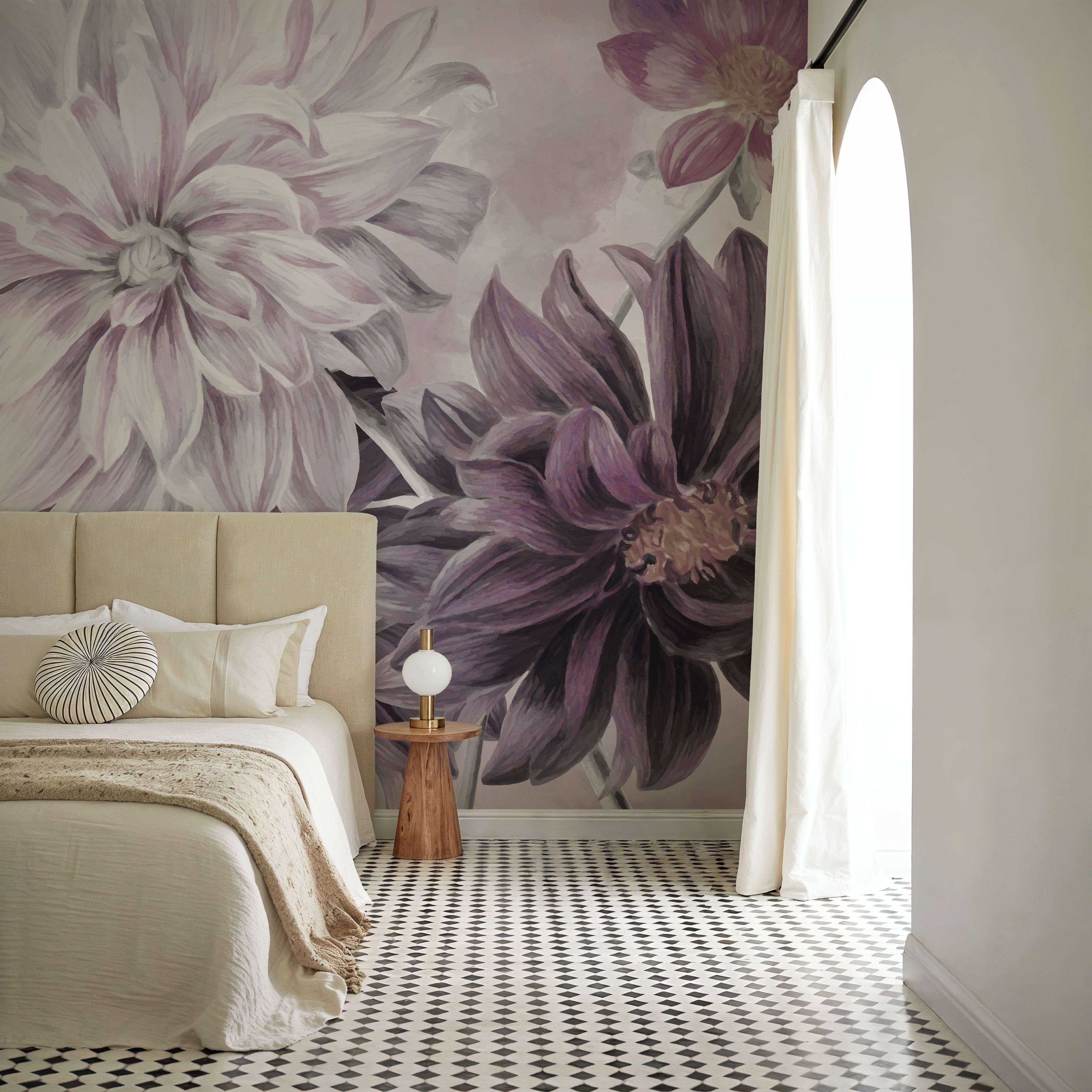 Focus on the Dahlia Red