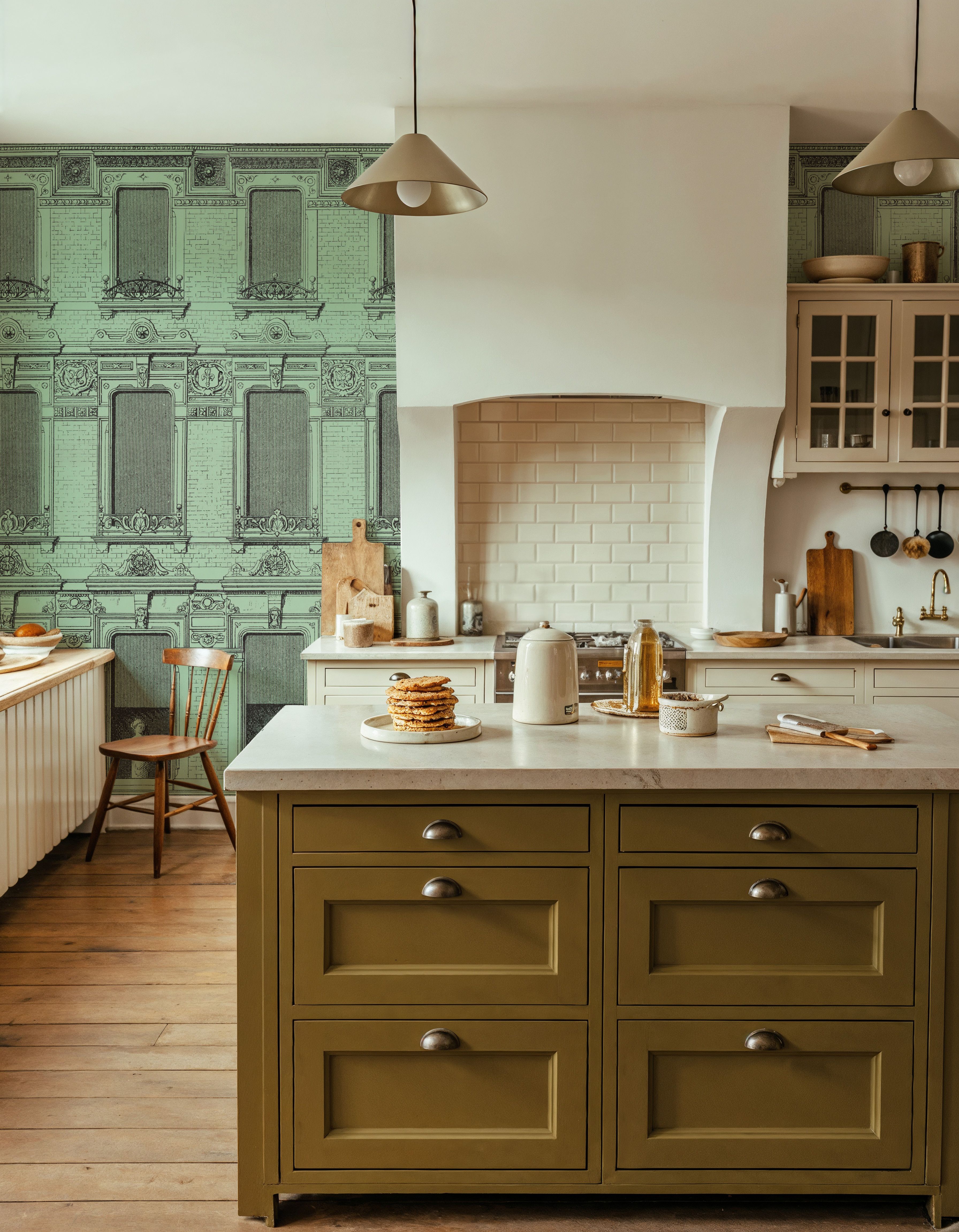 Vintage Facade, Green