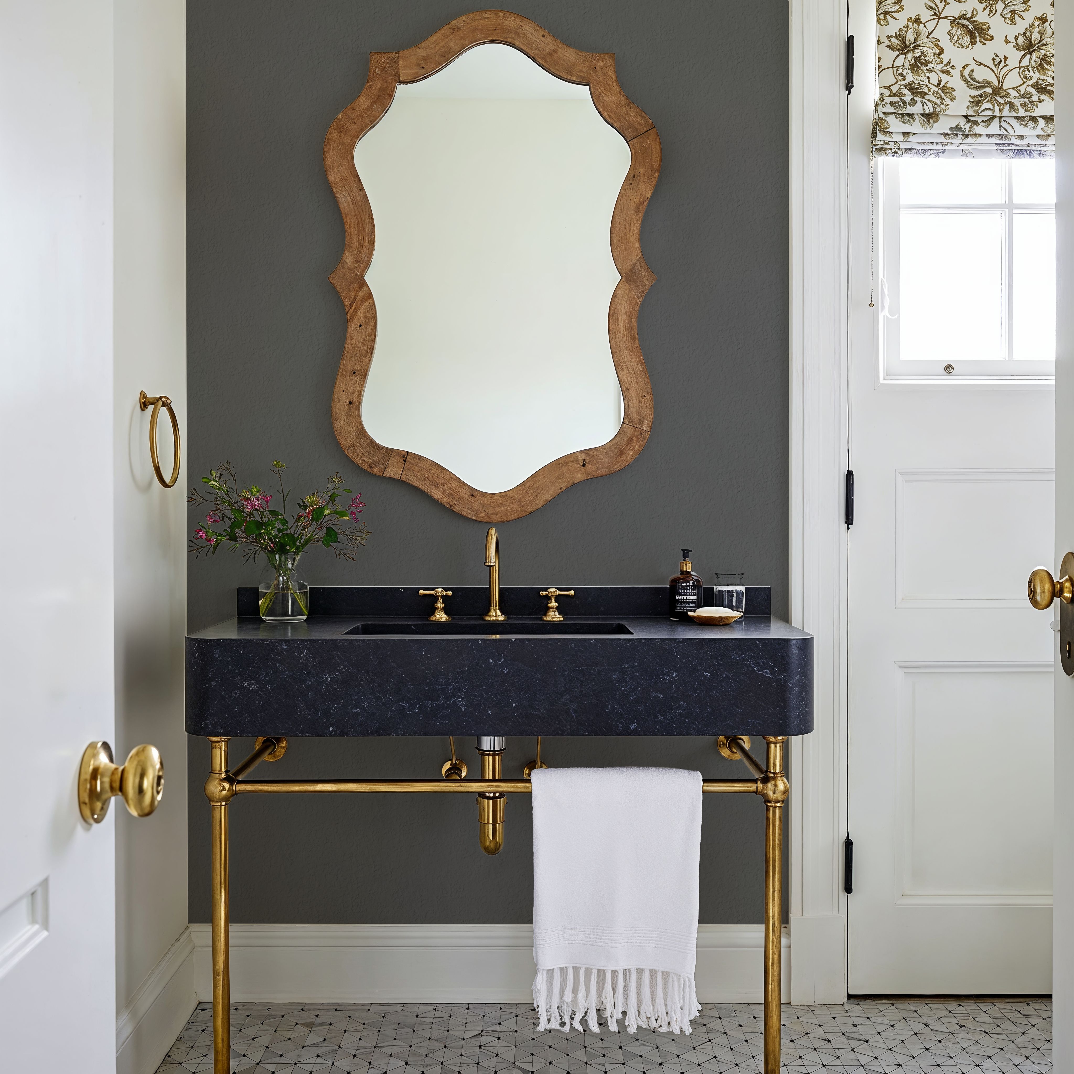 Faux Sand Stucco Finish, Graphite