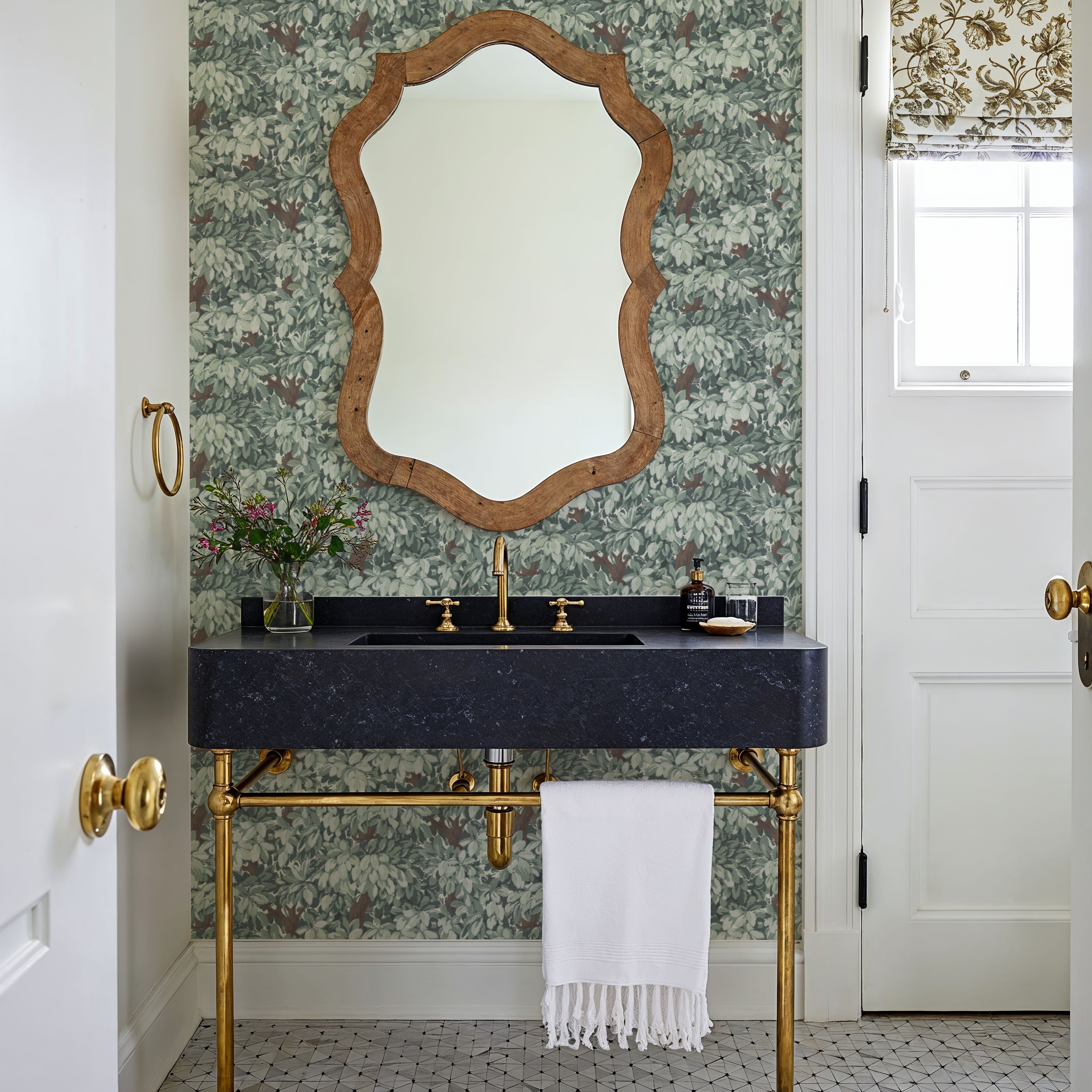 Tree Bower, French Green