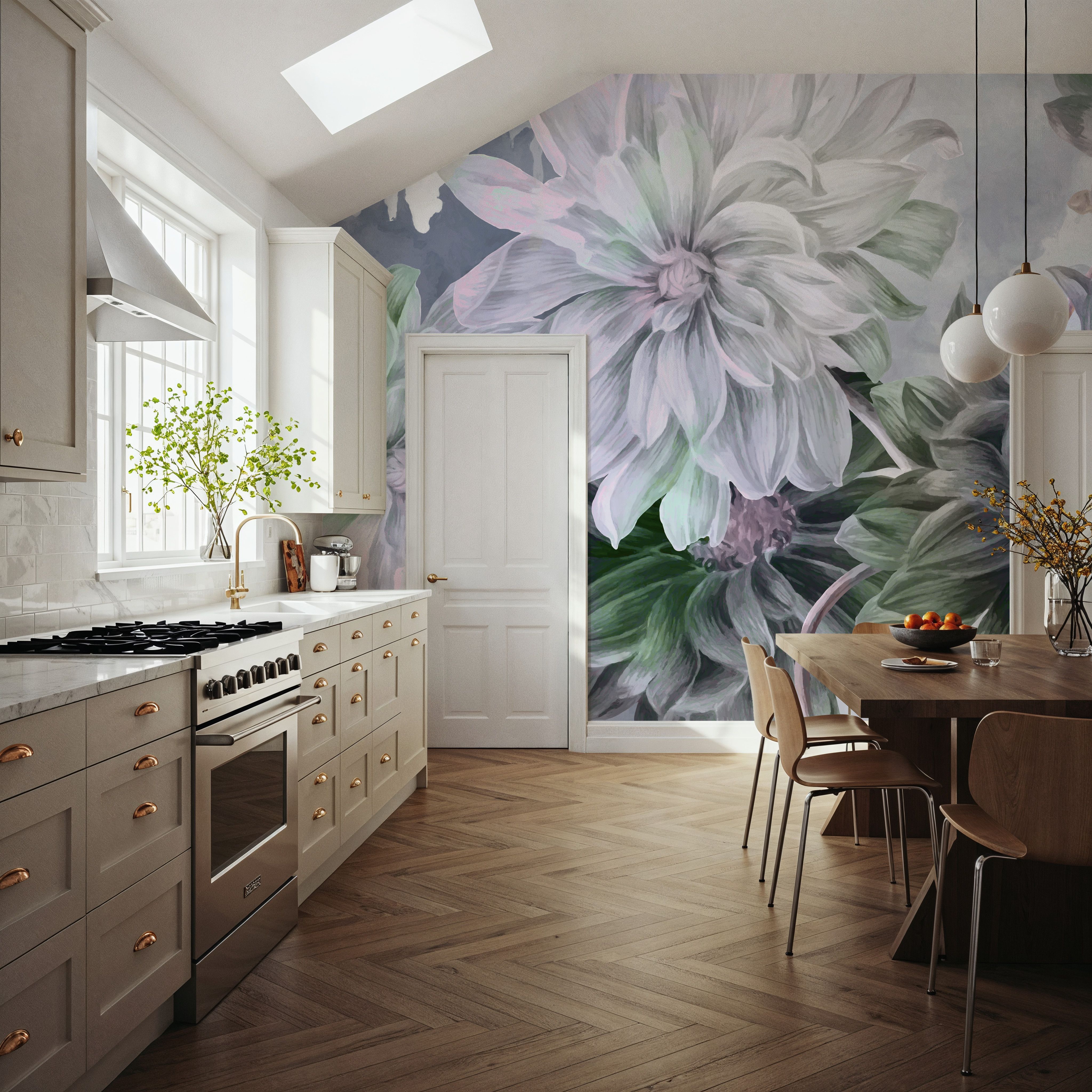 Focus on the Dahlia Green