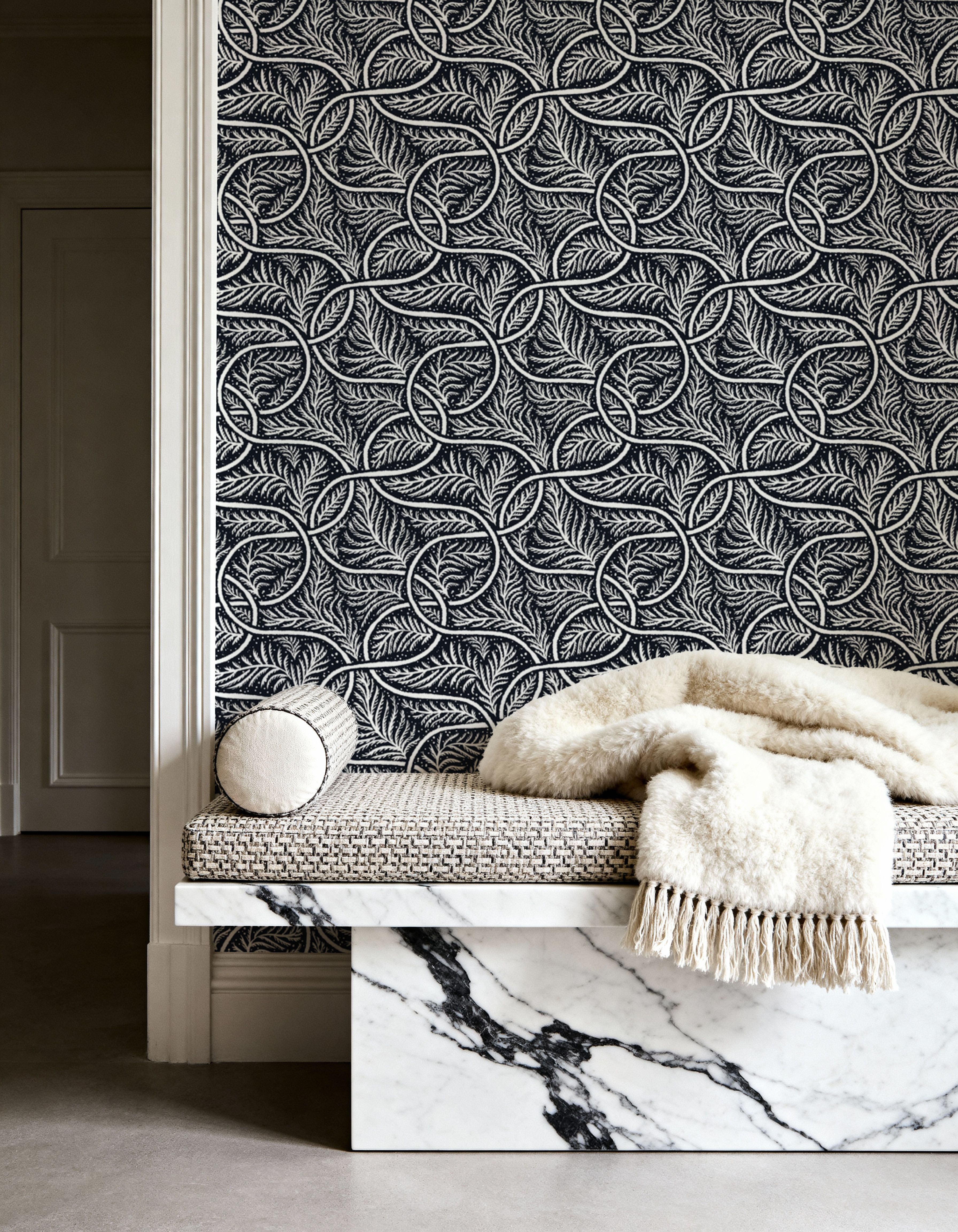 Fern Forest, Liquorice, Behang