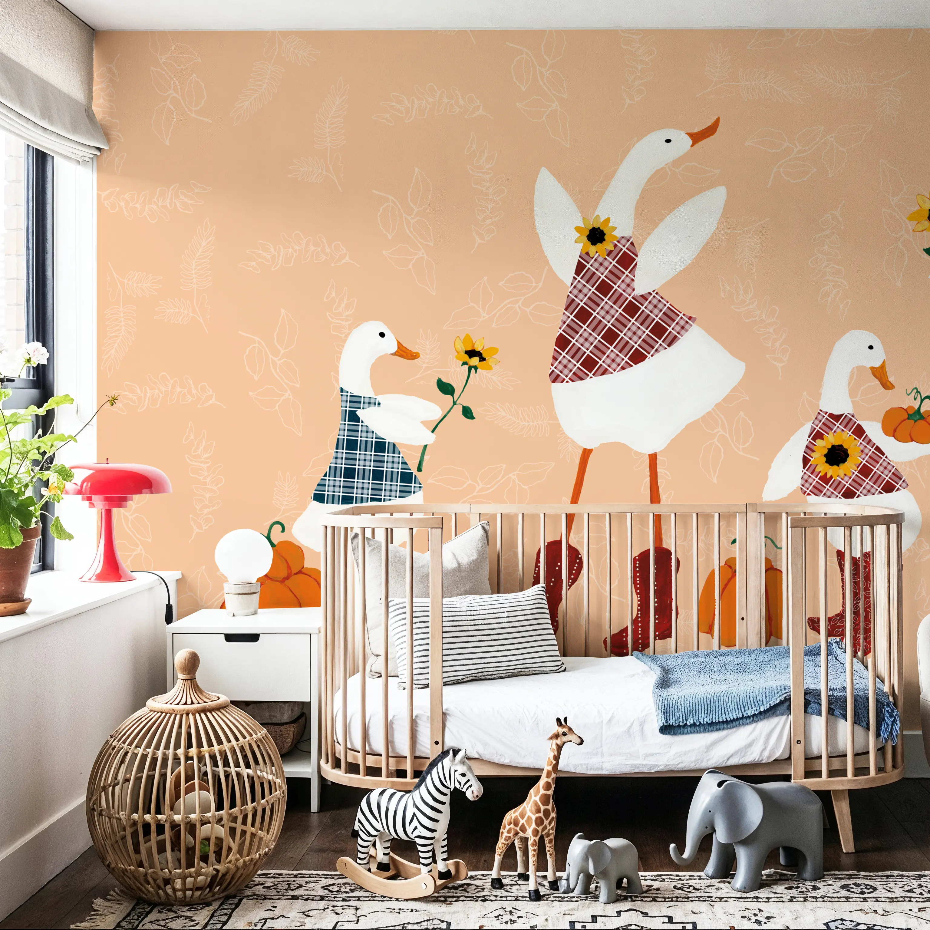 Fotobehang - Ducks in the Pumpkin Patch I - Vogels Hobby Mural - Oranje - Kinderkamer - Wallism België - Zelfklevend of Vliesbehang