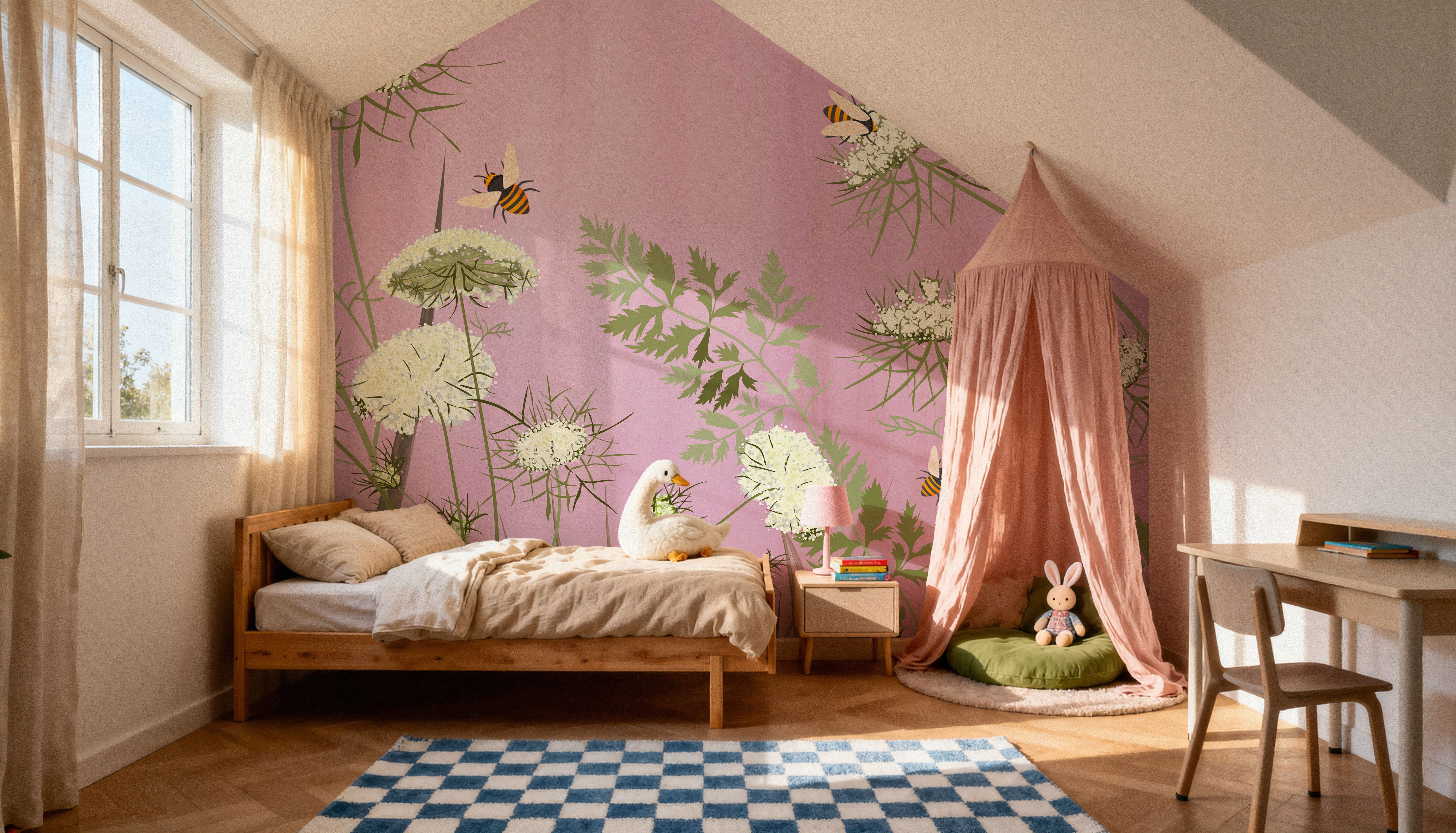 Queen Annes, Strawberry