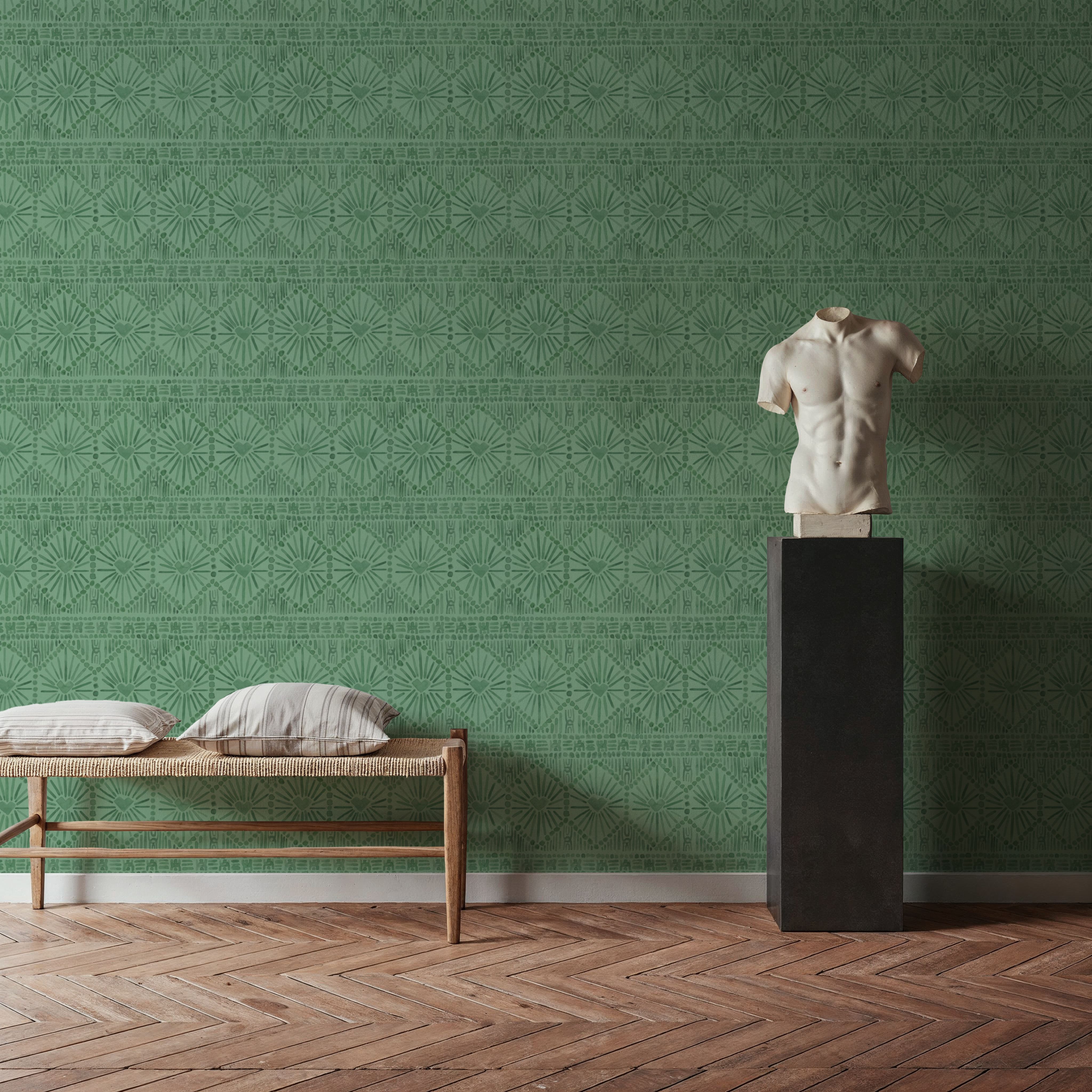 Paradise Fountain Dark Green on Green