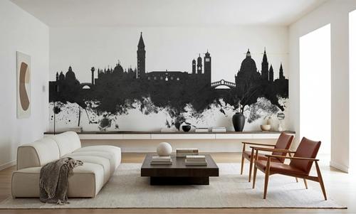 Venice Itay Skyline Black & White