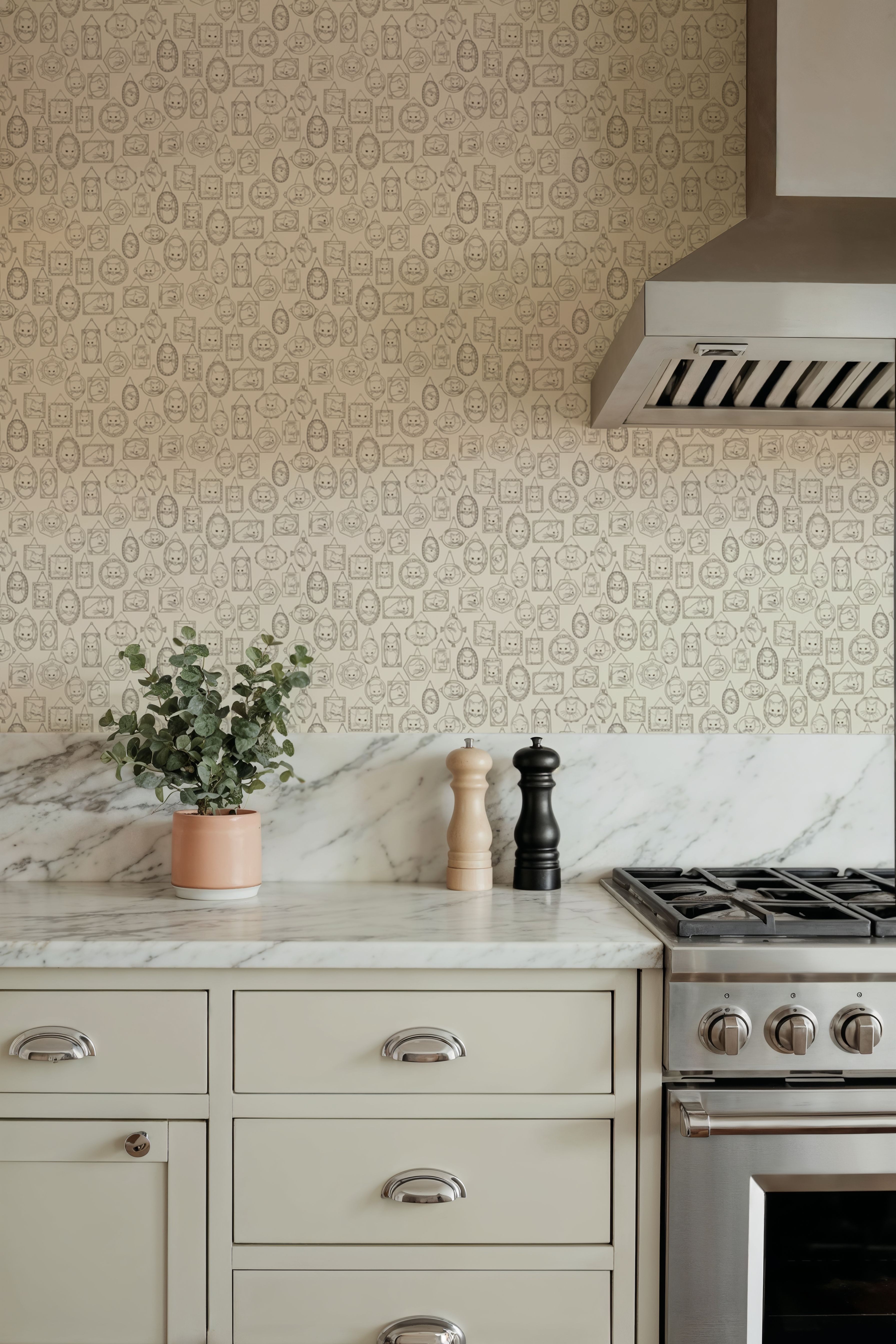 Purrfect Portraits Gallery Wall