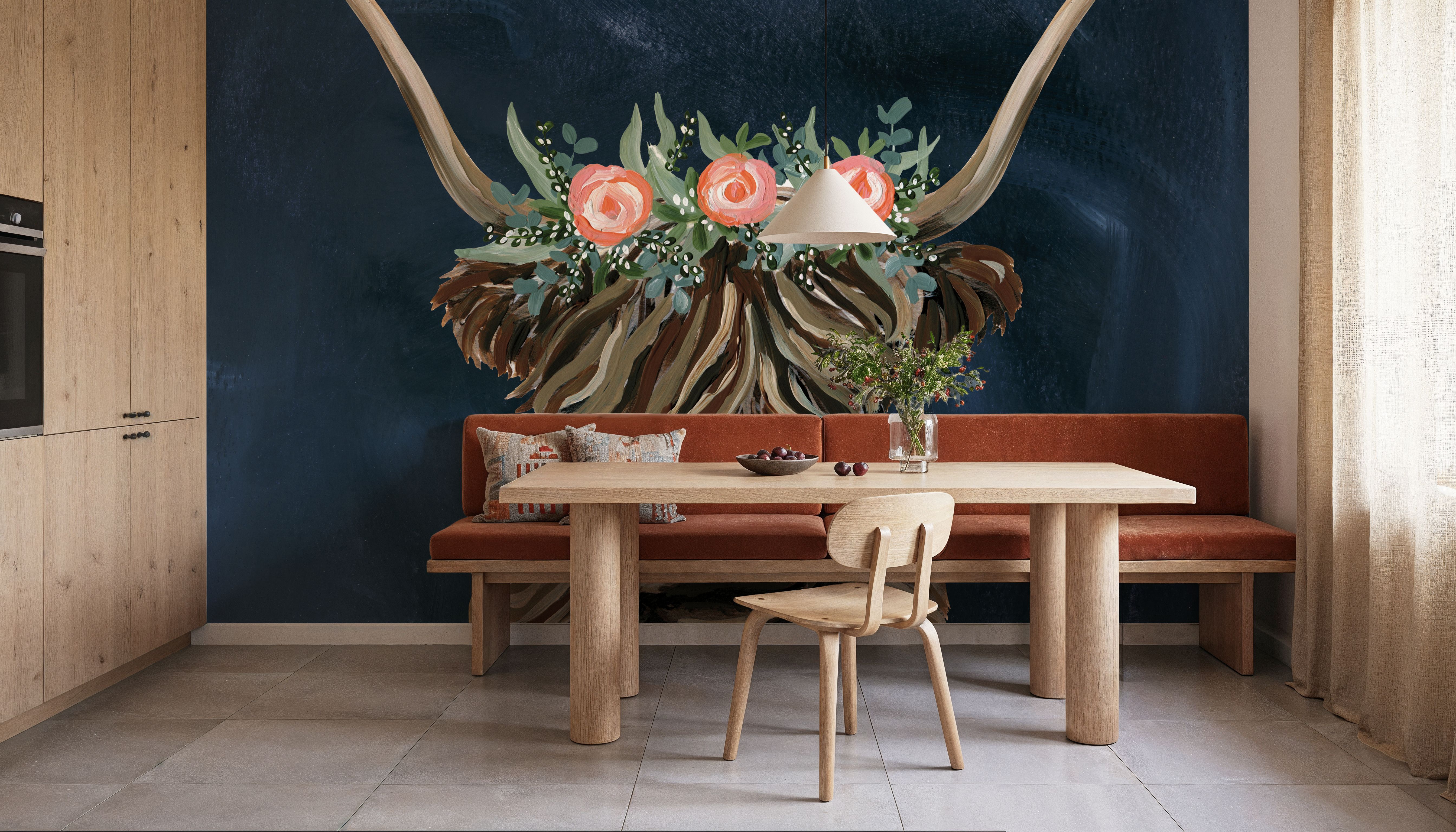 Longhorn with Rose Crown Dark