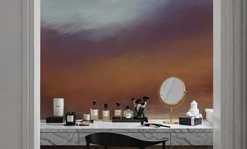 The Silent Horizon, Amber