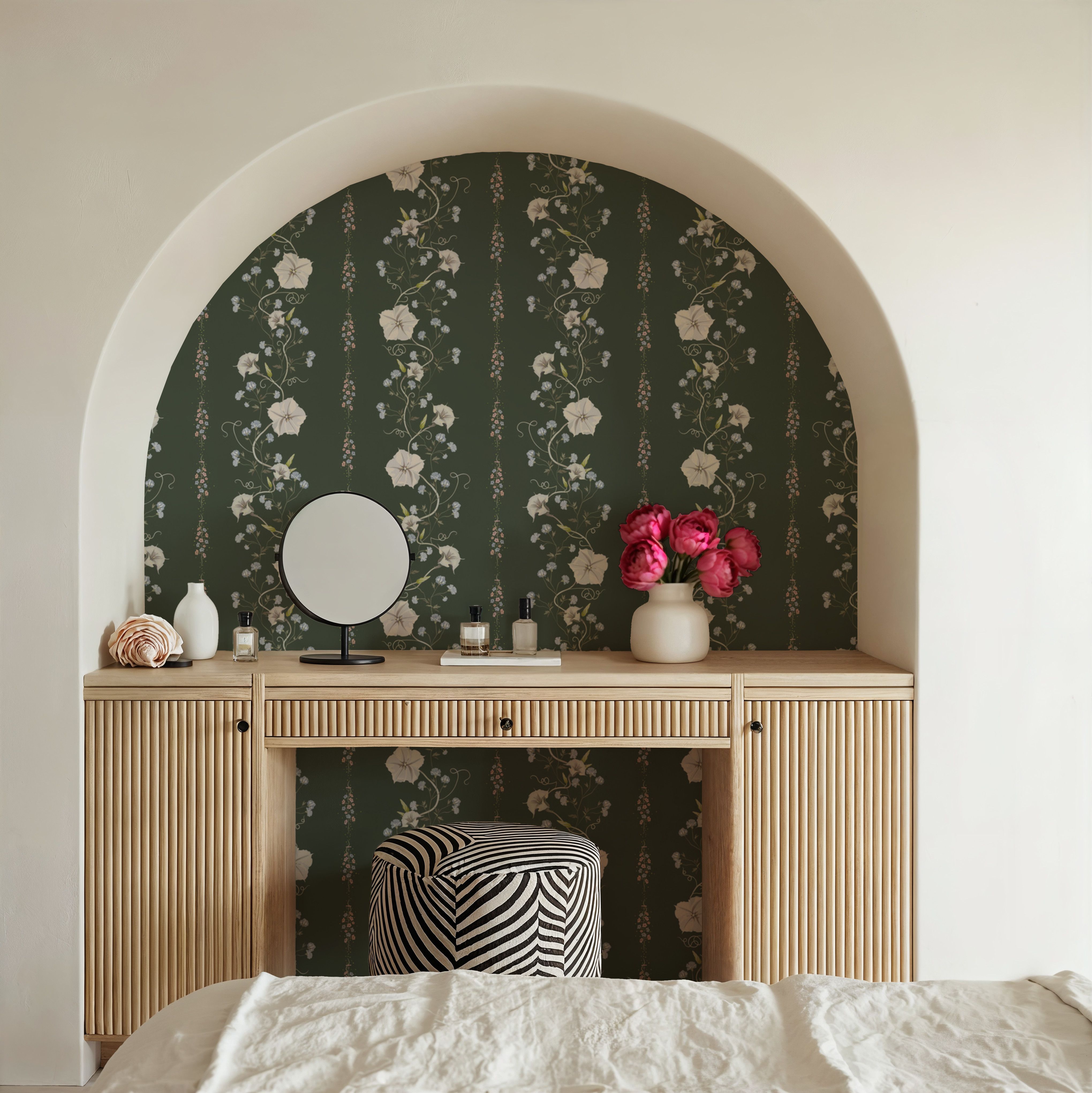 Trailing Flower Stripe, Soft Green
