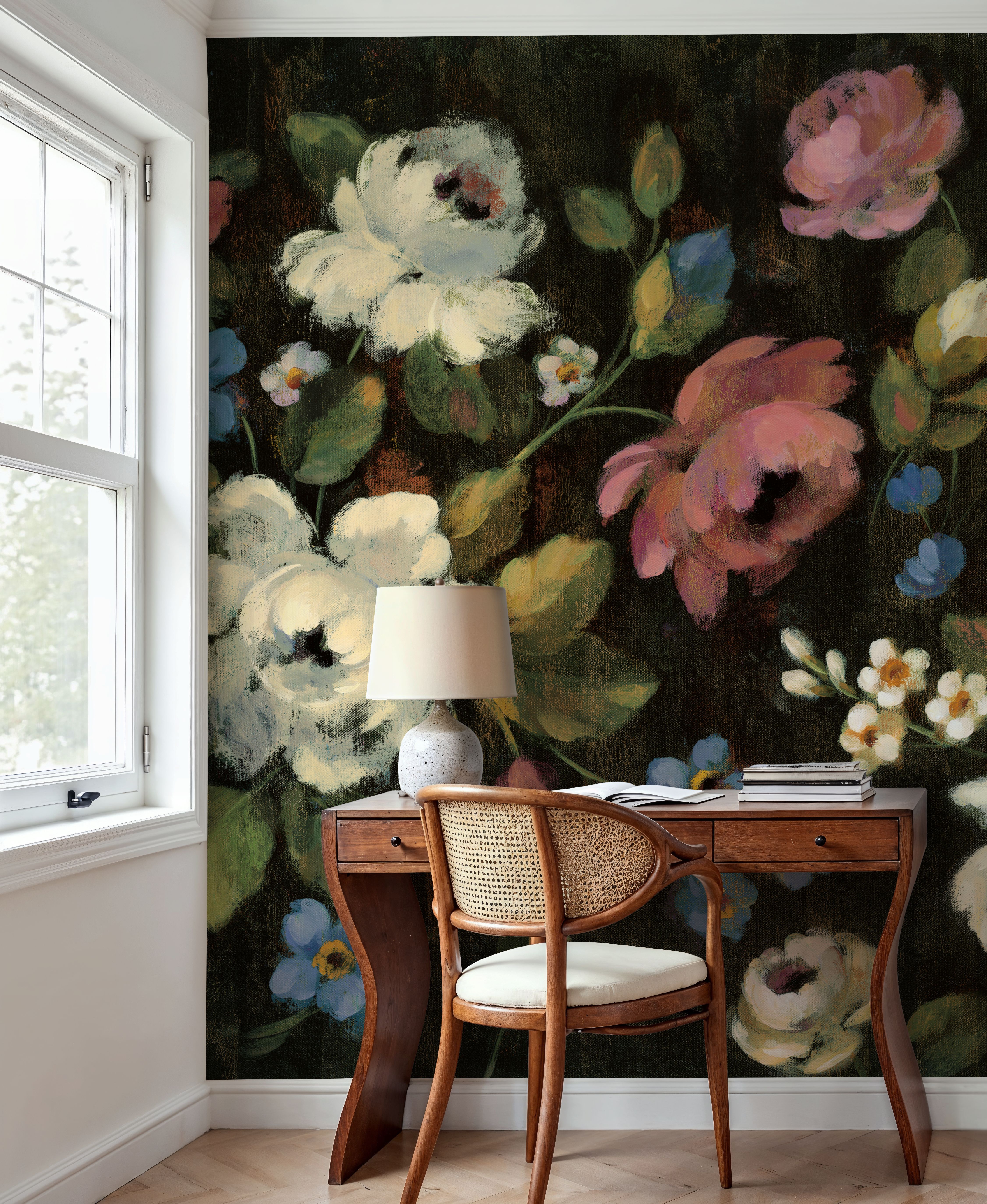 Expressive Spray on Black