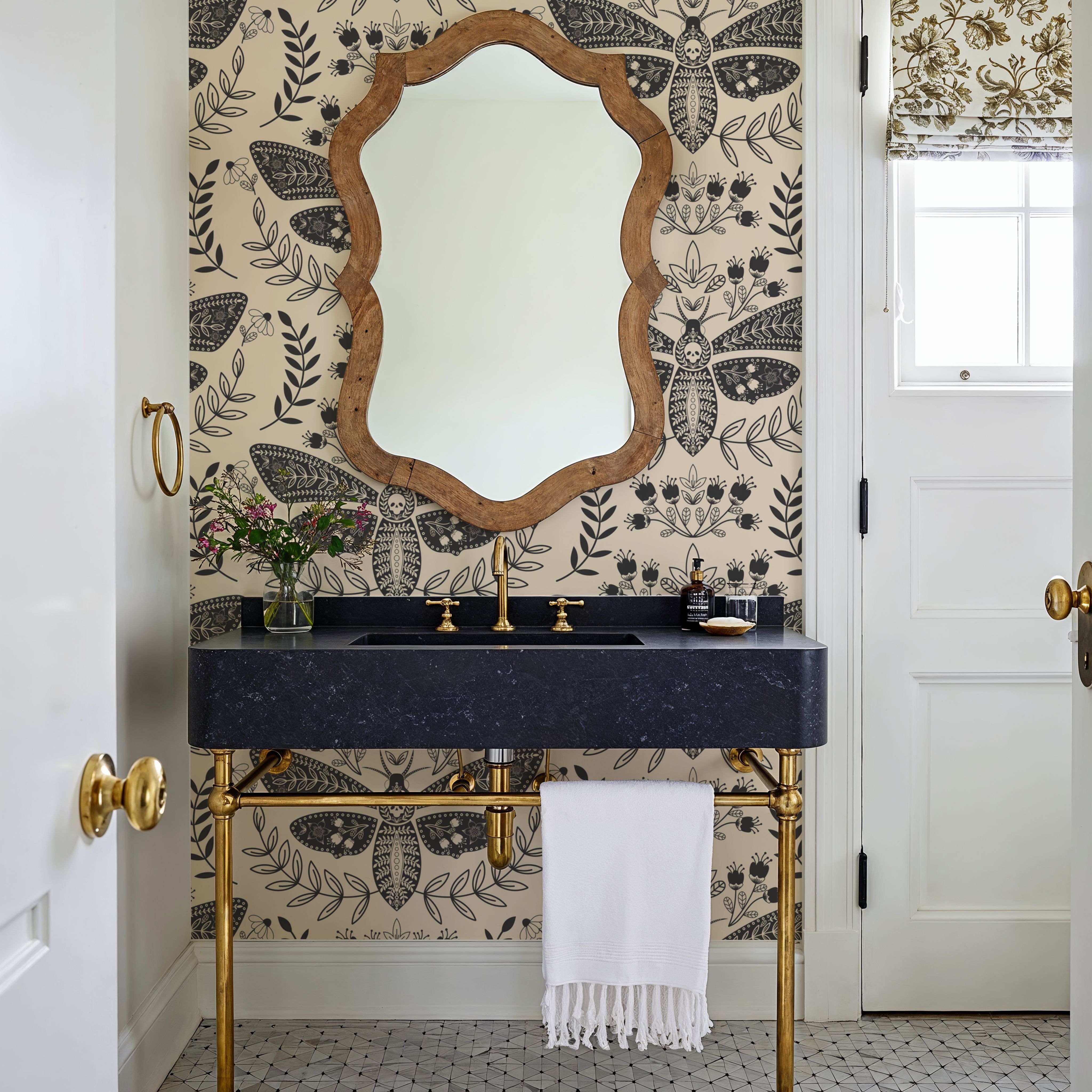 Deaths Head Moth, Grey