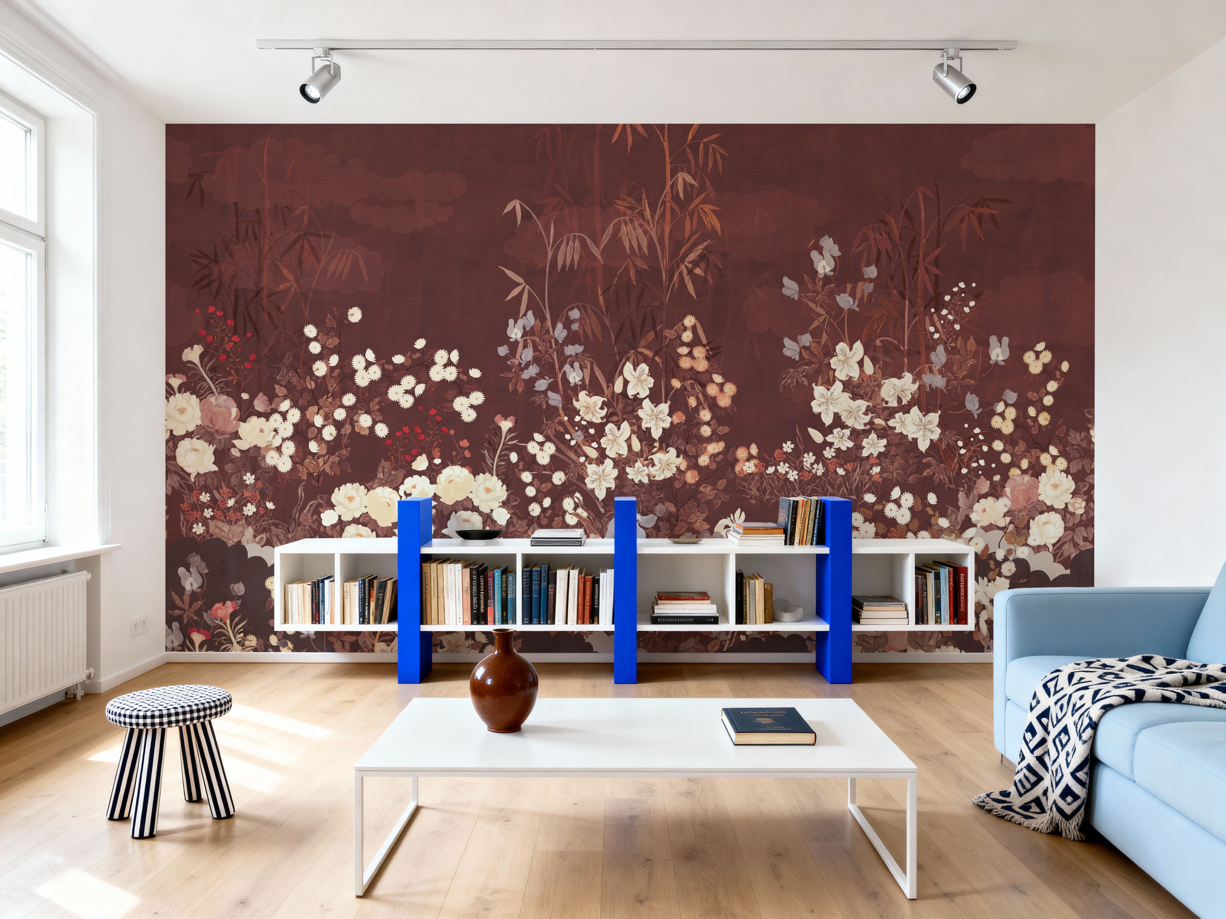 Kasumi Garden, Lacquer Red