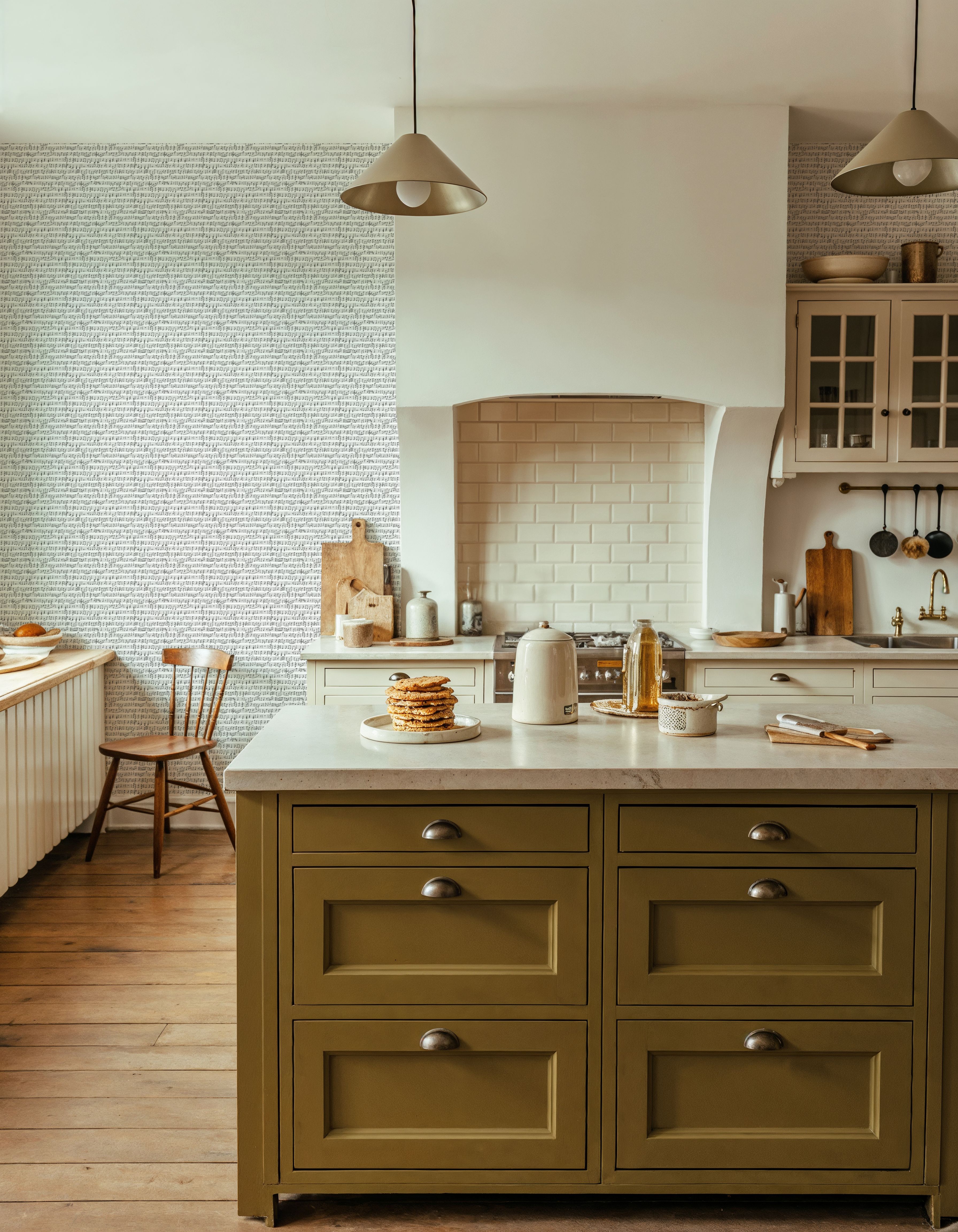 Notes On A Score, White